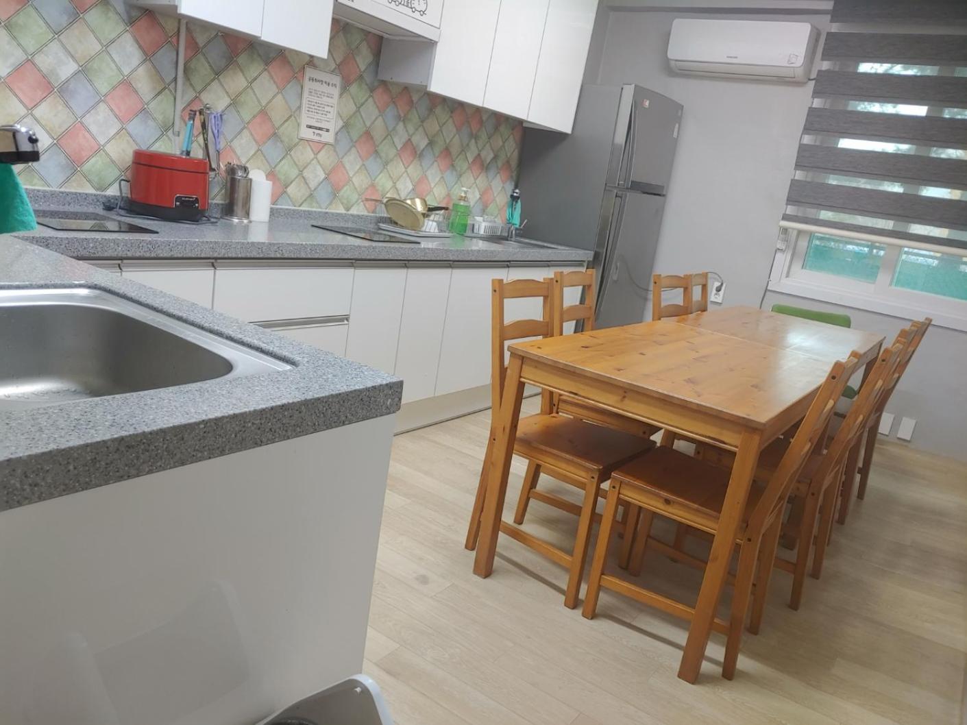 Double Room - Photo 8
