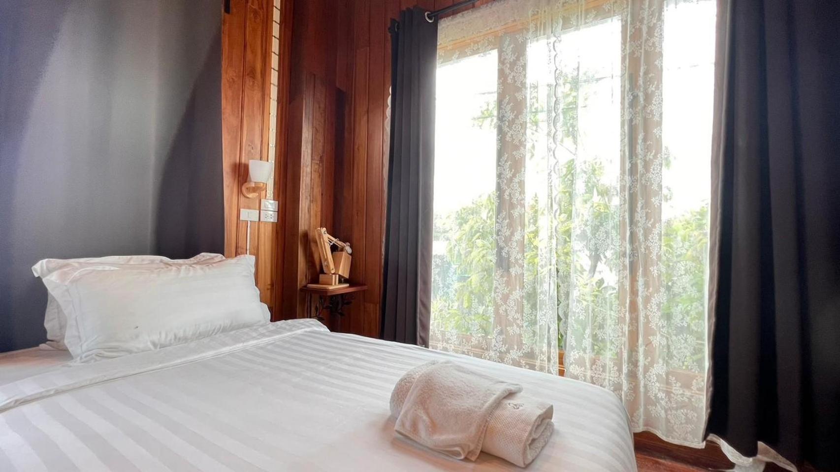 Deluxe Twin Room - Photo 5