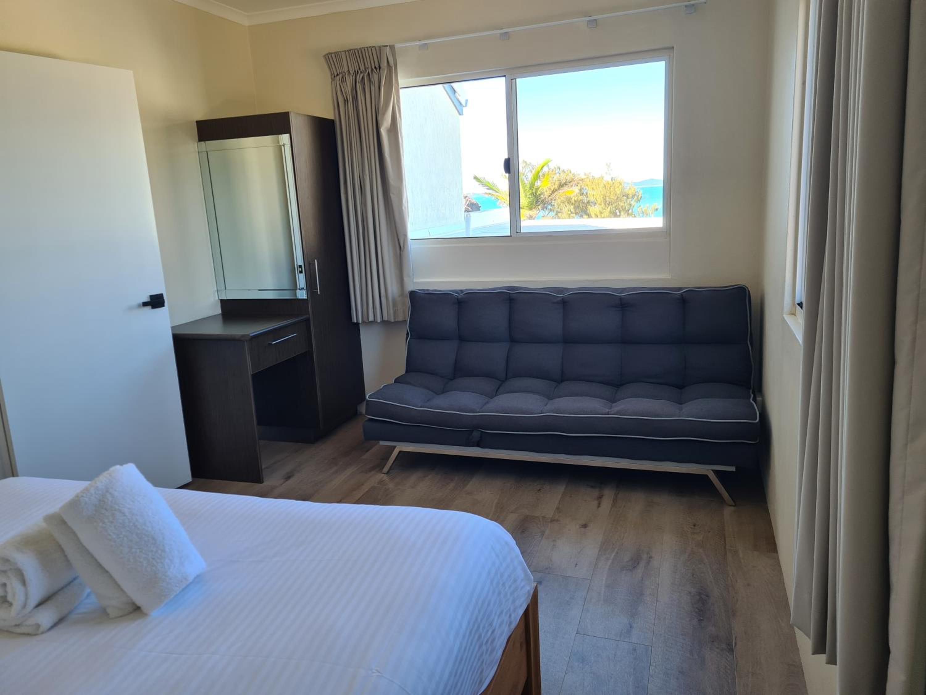 1 Bedroom Suite