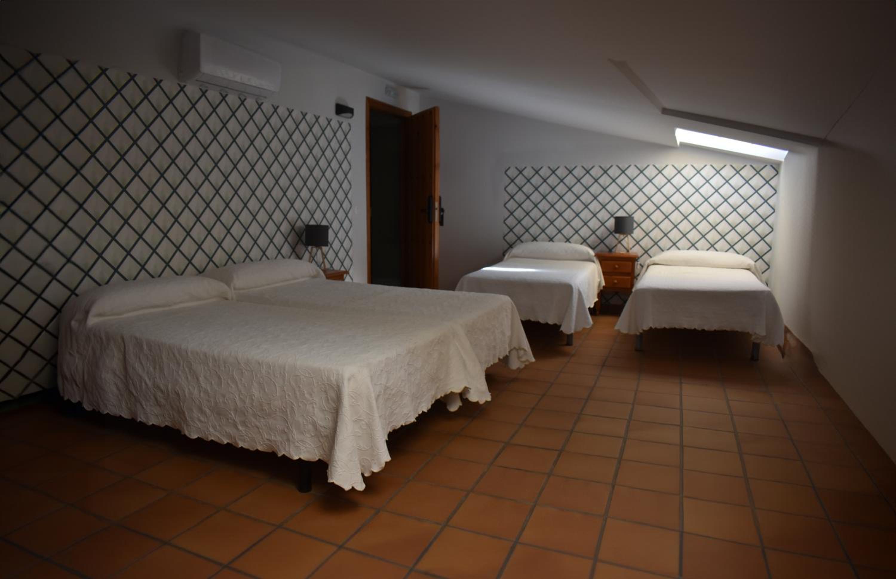 Habitación Cuádruple Económica