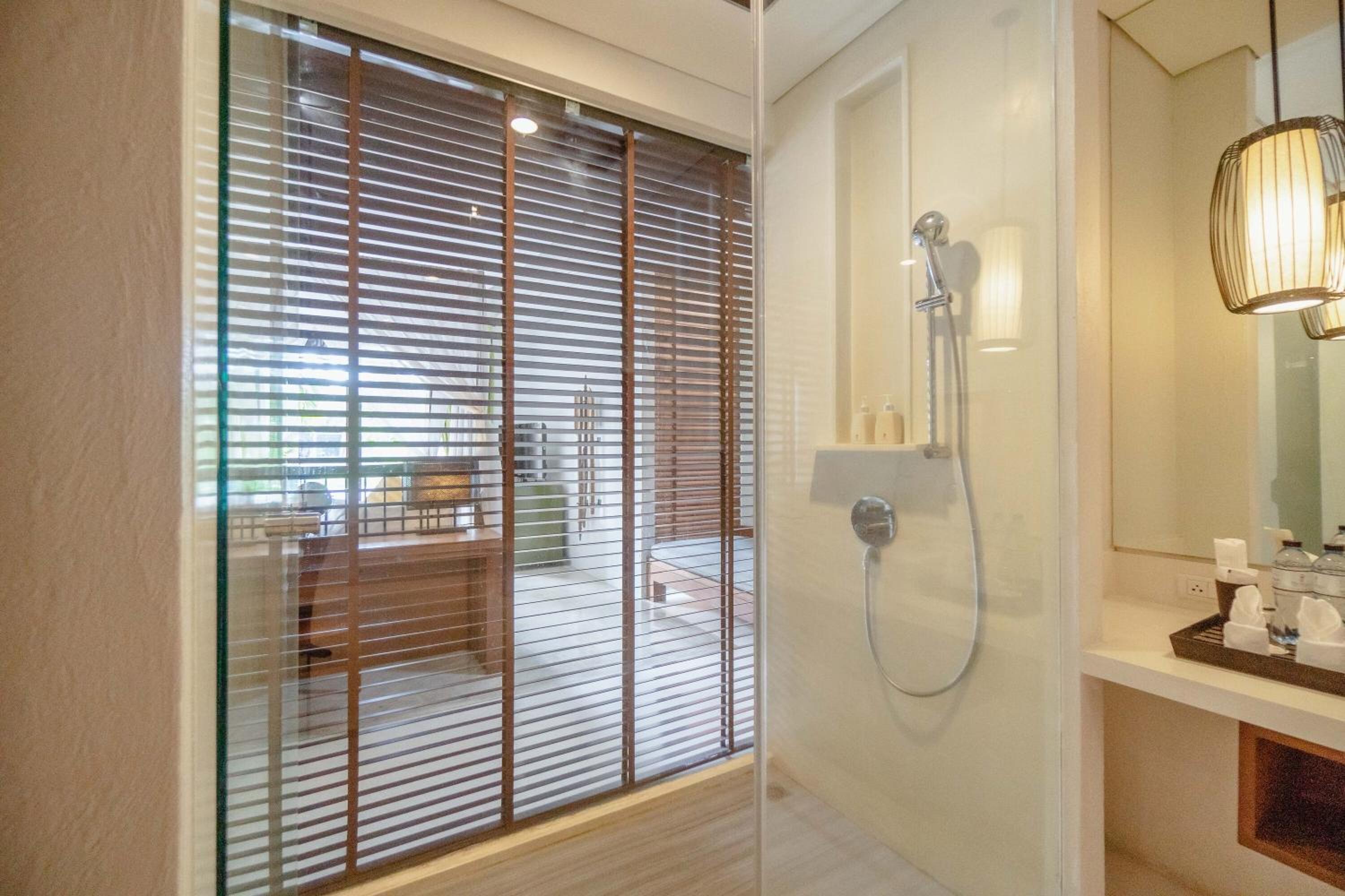 Deluxe Double Room - Photo 10