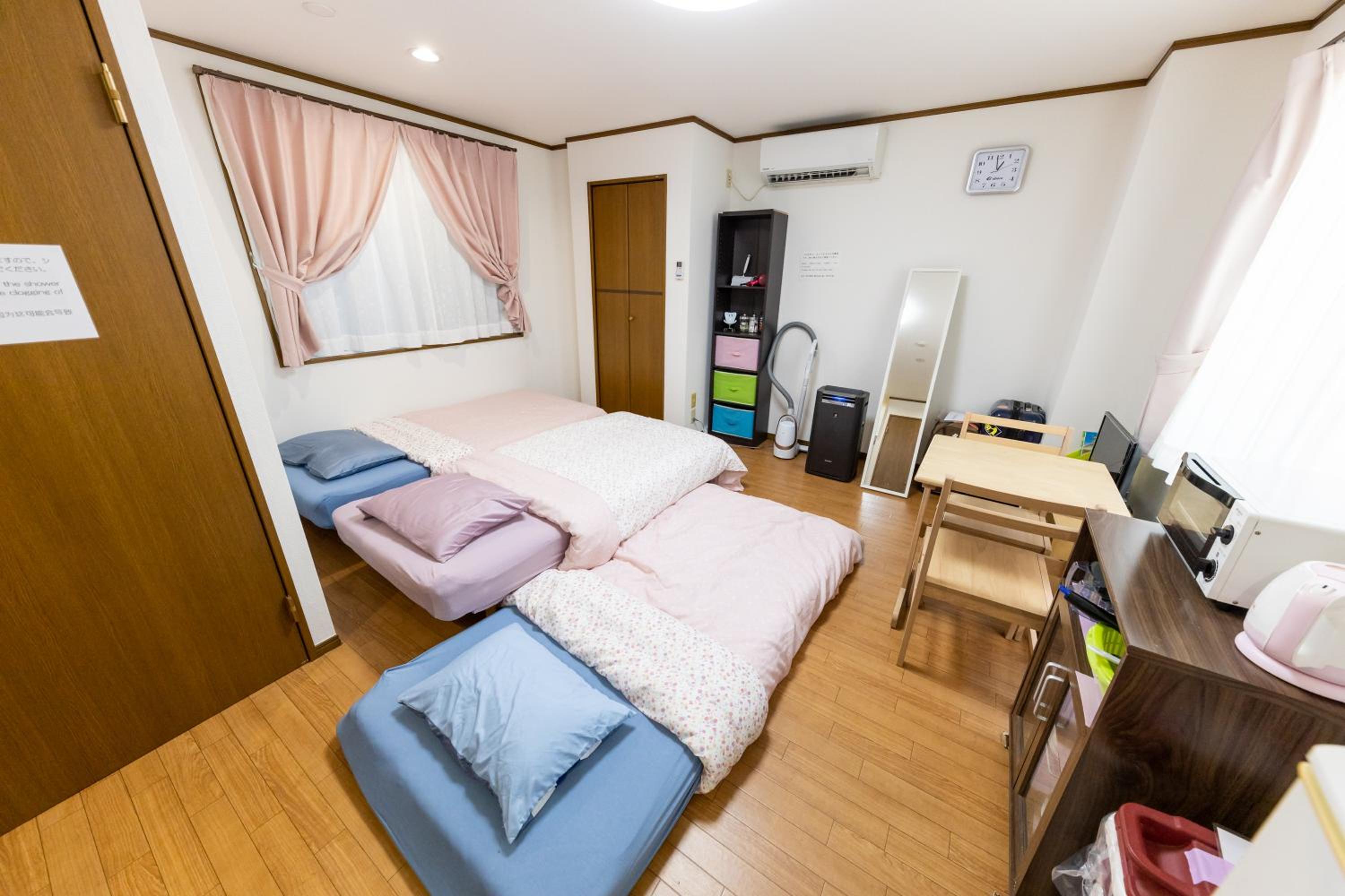 One-Bedroom Apartment photo 3