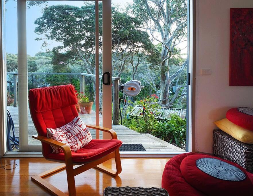 Three-Bedroom House photo 2