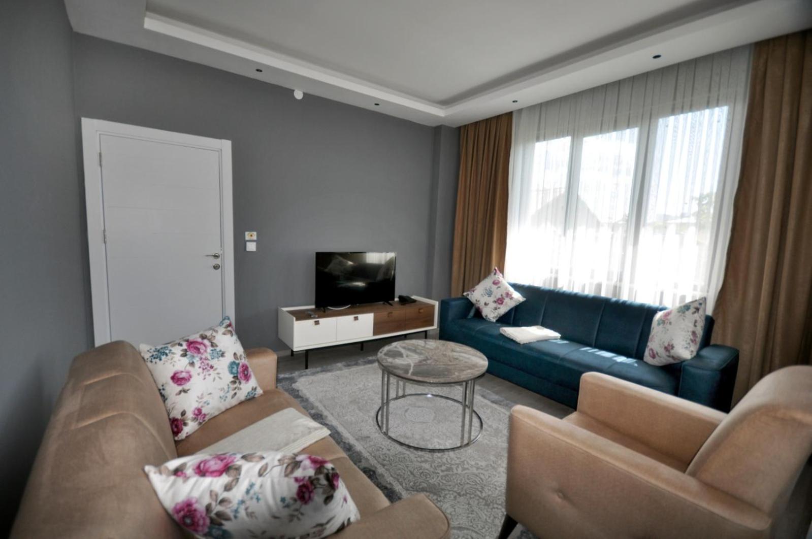 Family Room photo 1