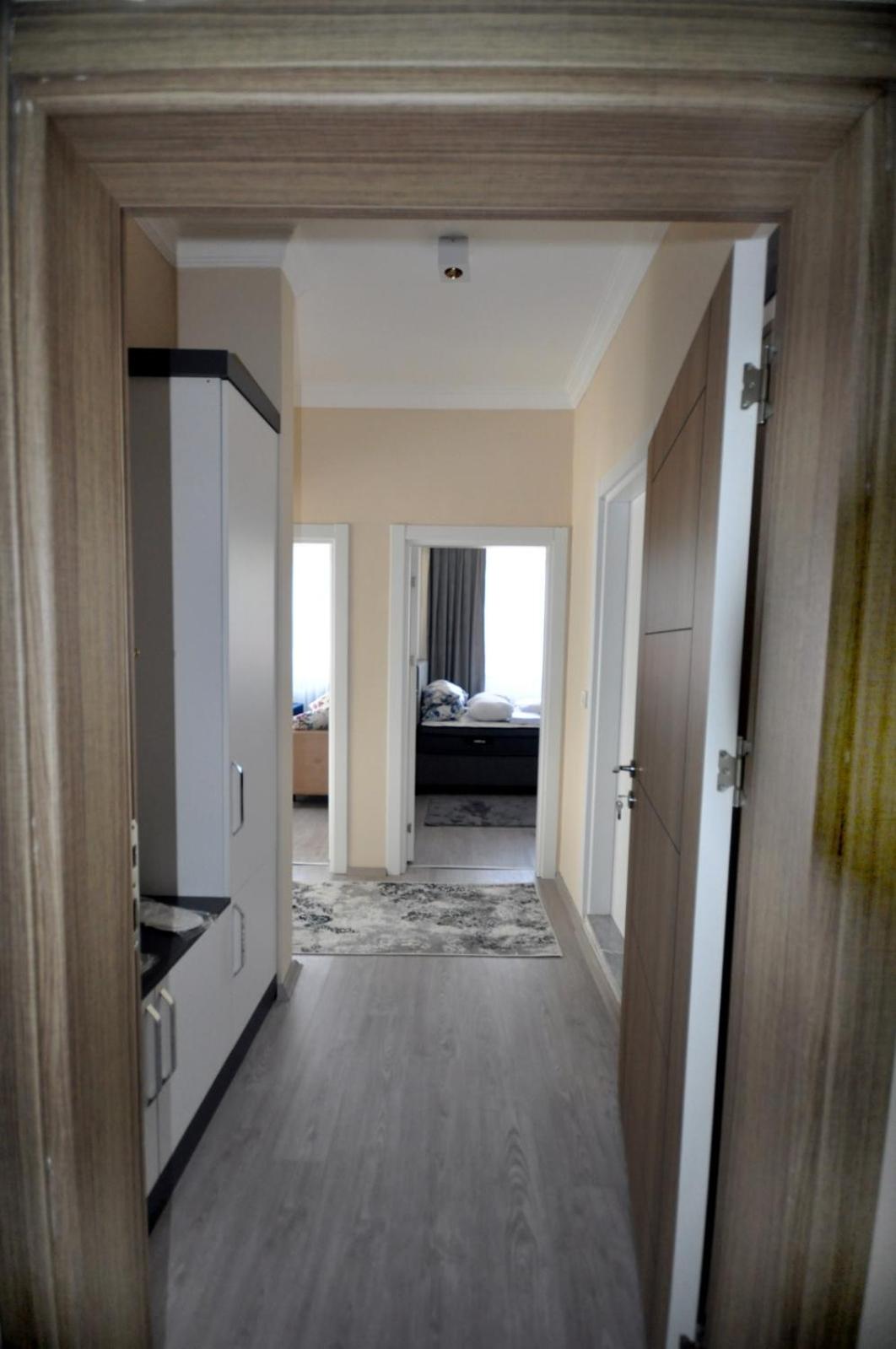 Family Room photo 3