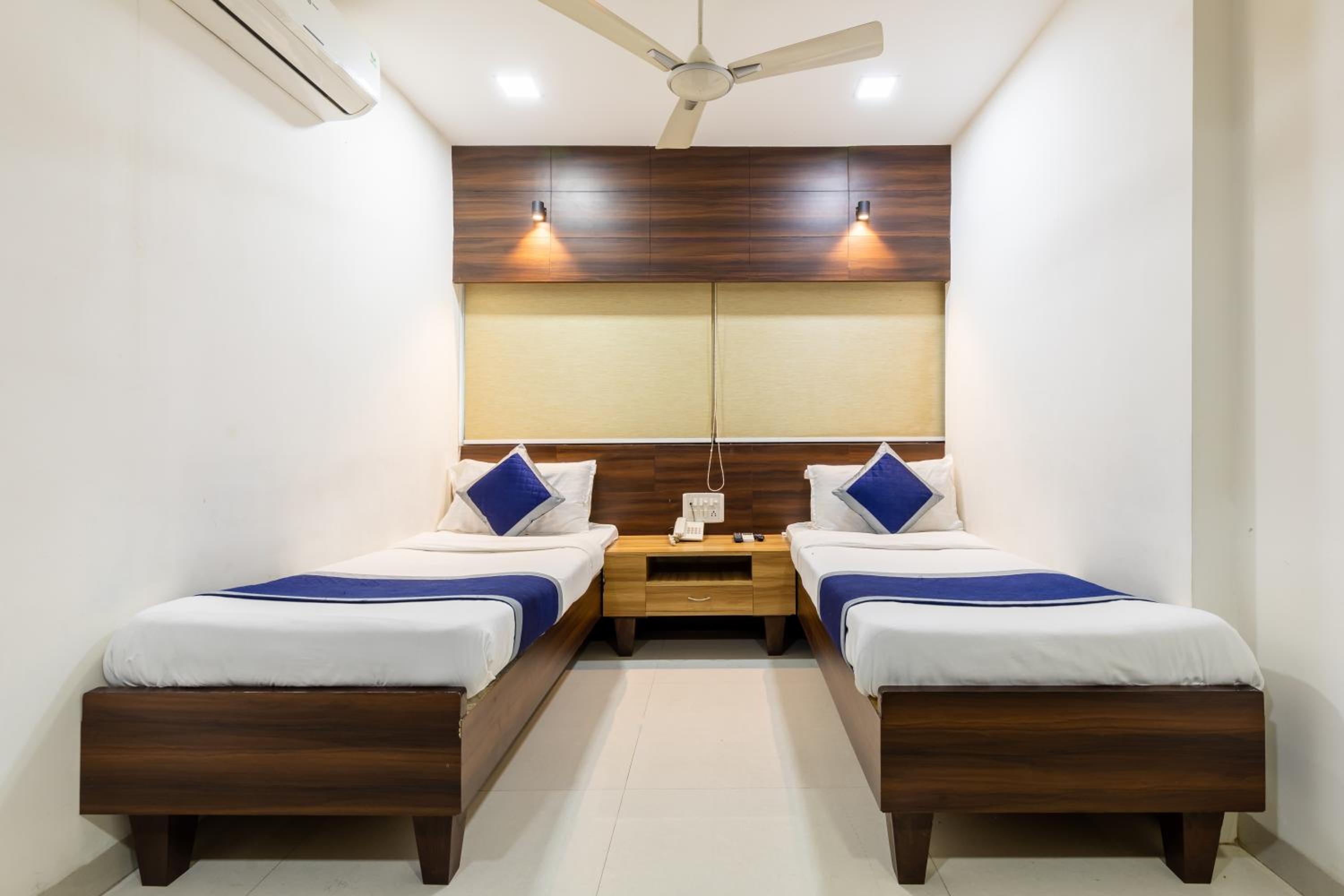 Deluxe Twin Room - Photo 5