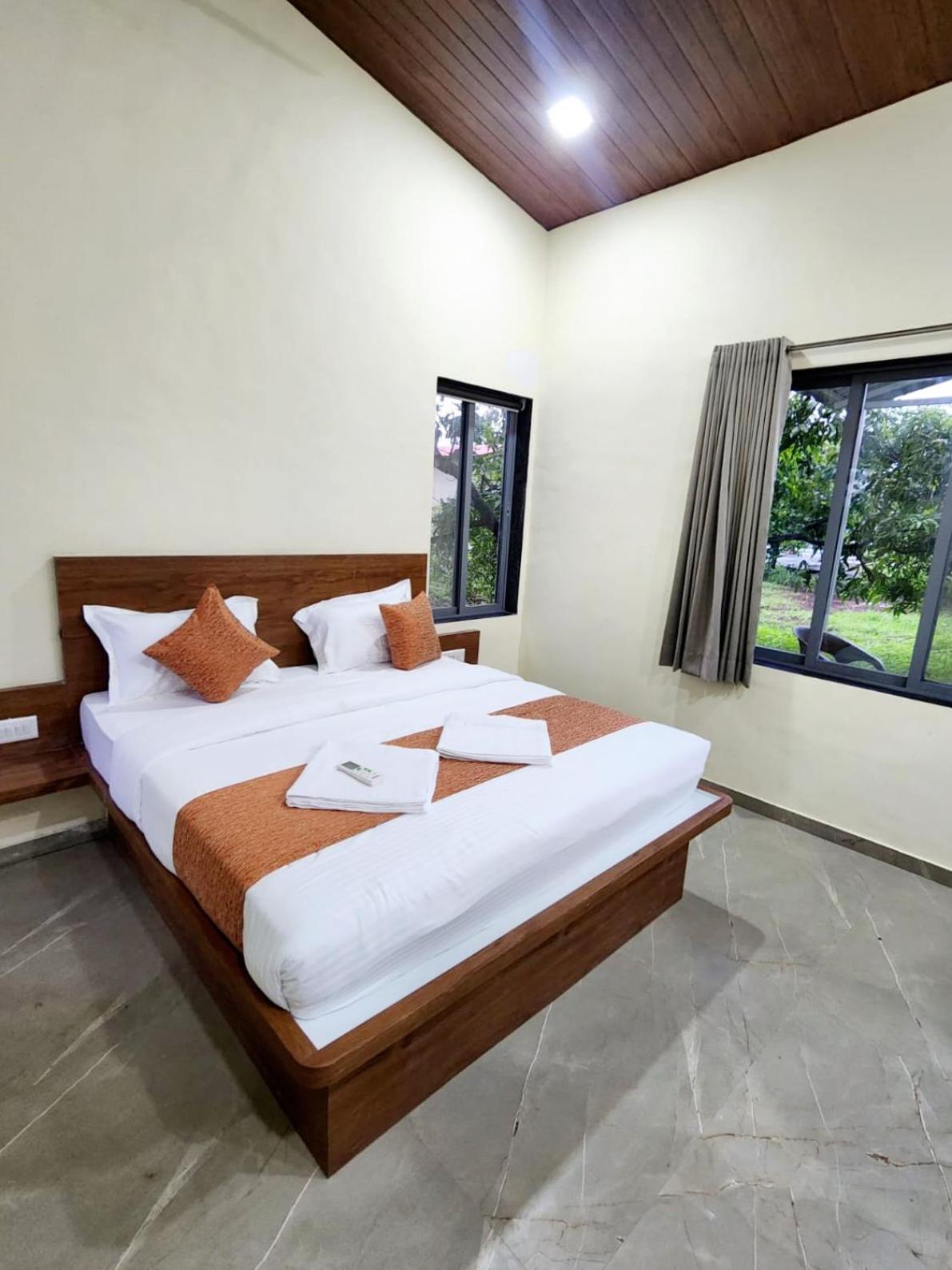 Deluxe Single Room with Balcony