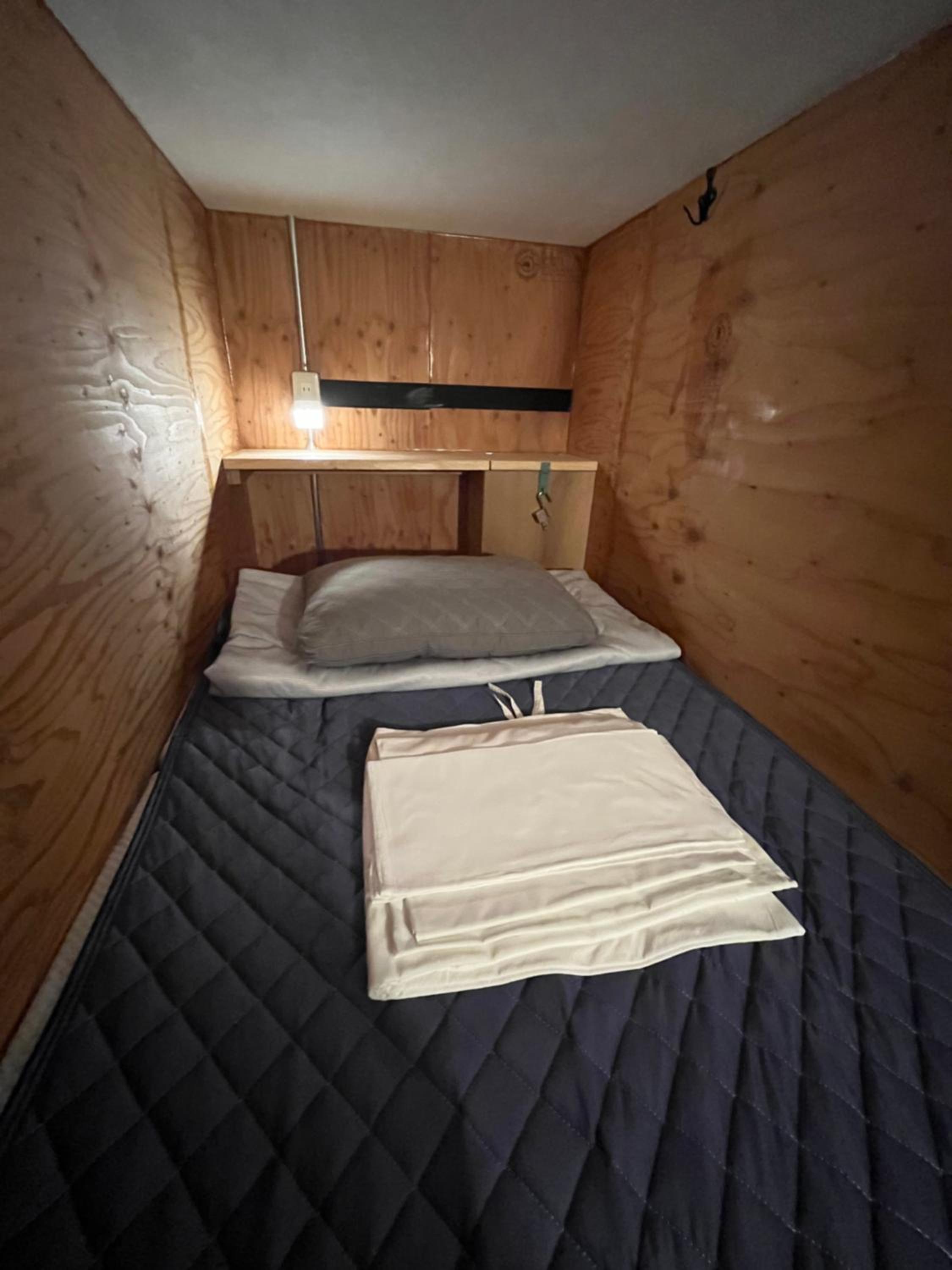 Bed in 10-Bed Mixed Dormitory Room photo 2