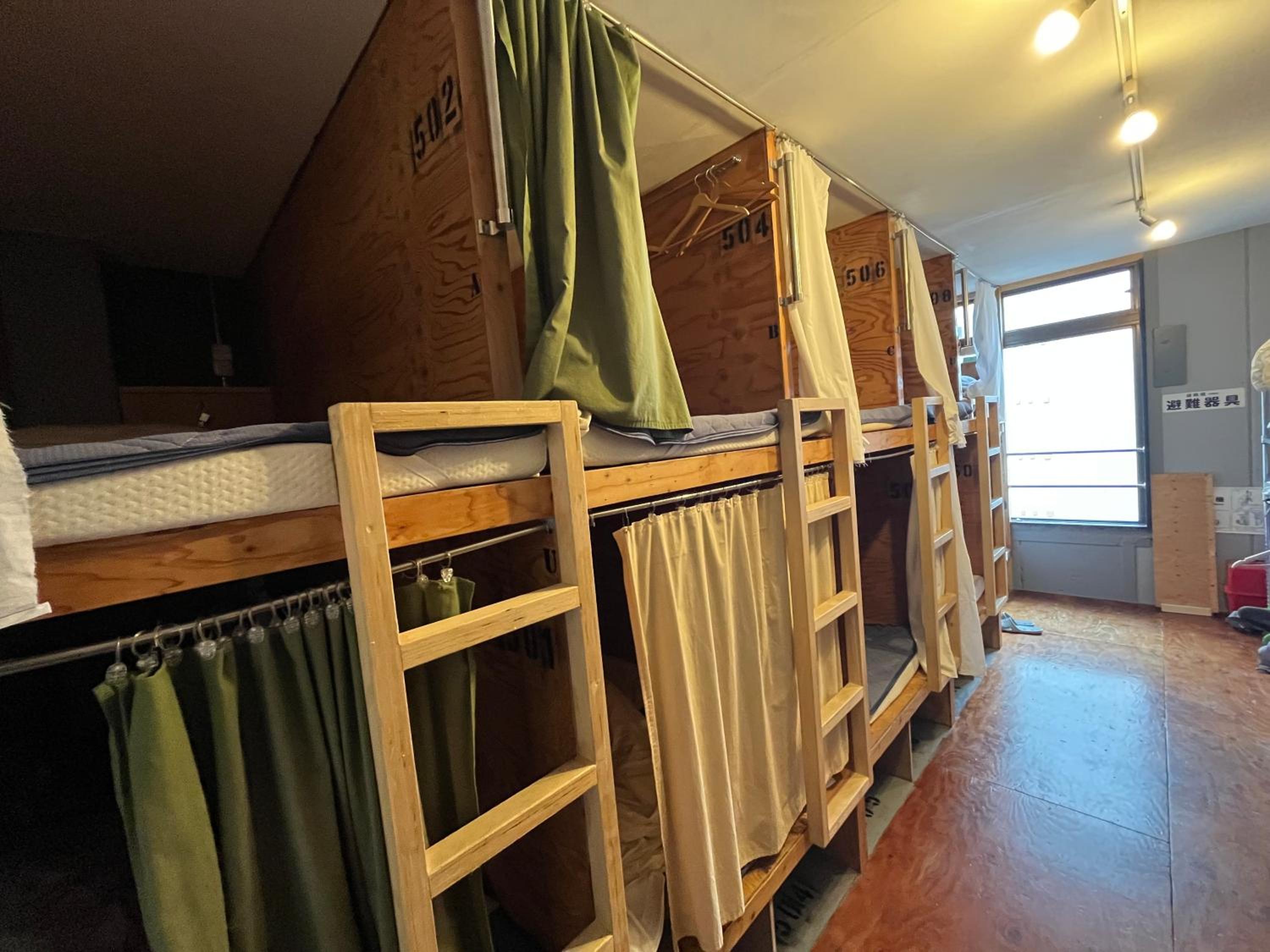 Bed in 10-Bed Mixed Dormitory Room photo 1