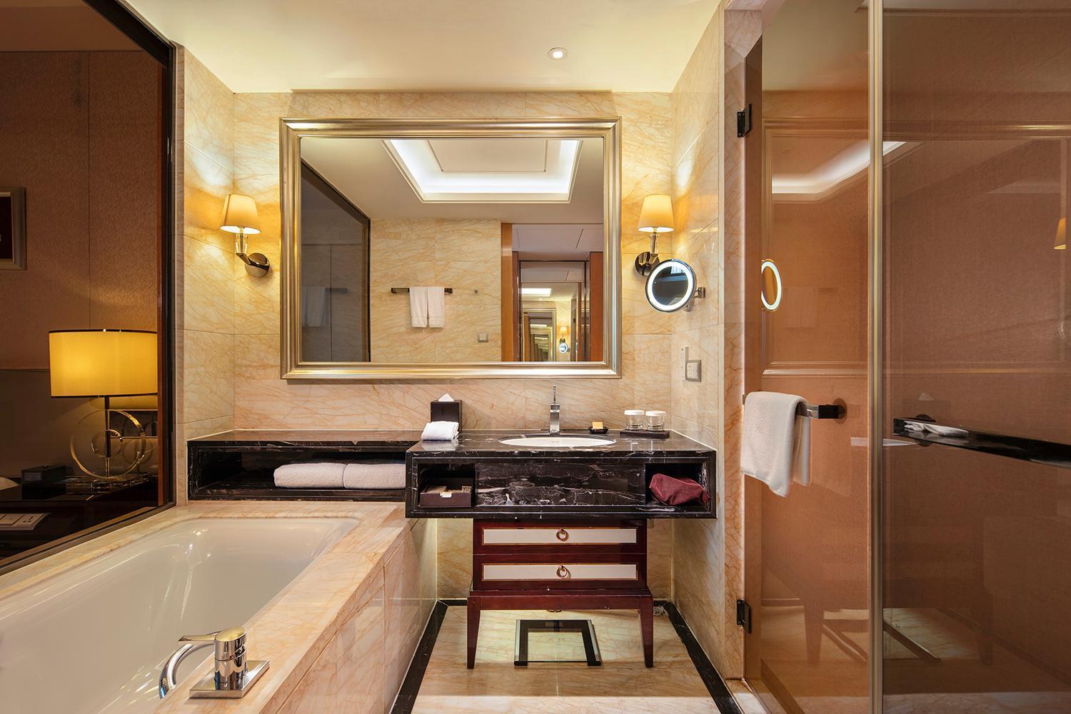 Executive King Suite photo 3