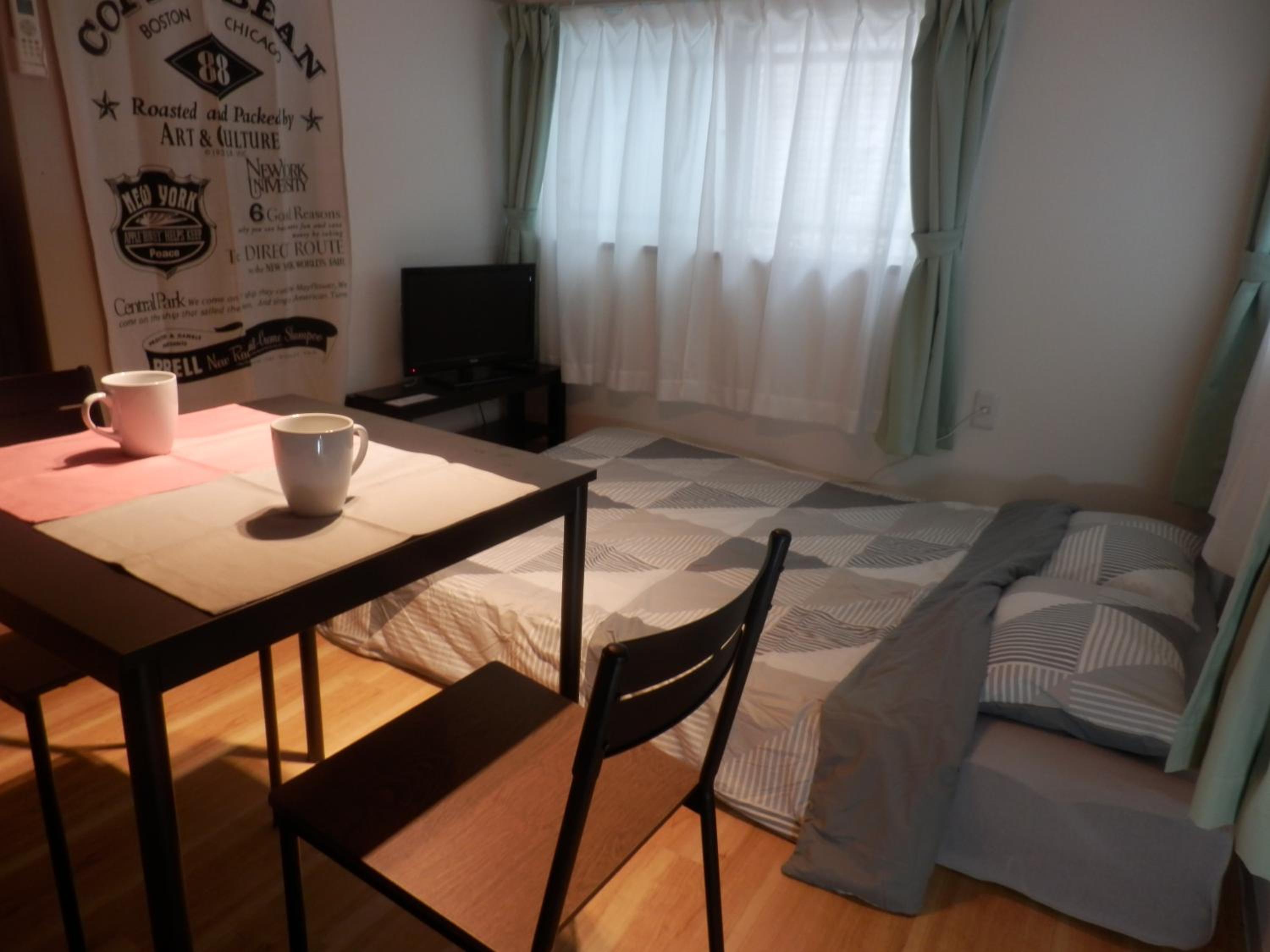 One-Bedroom Apartment photo 1