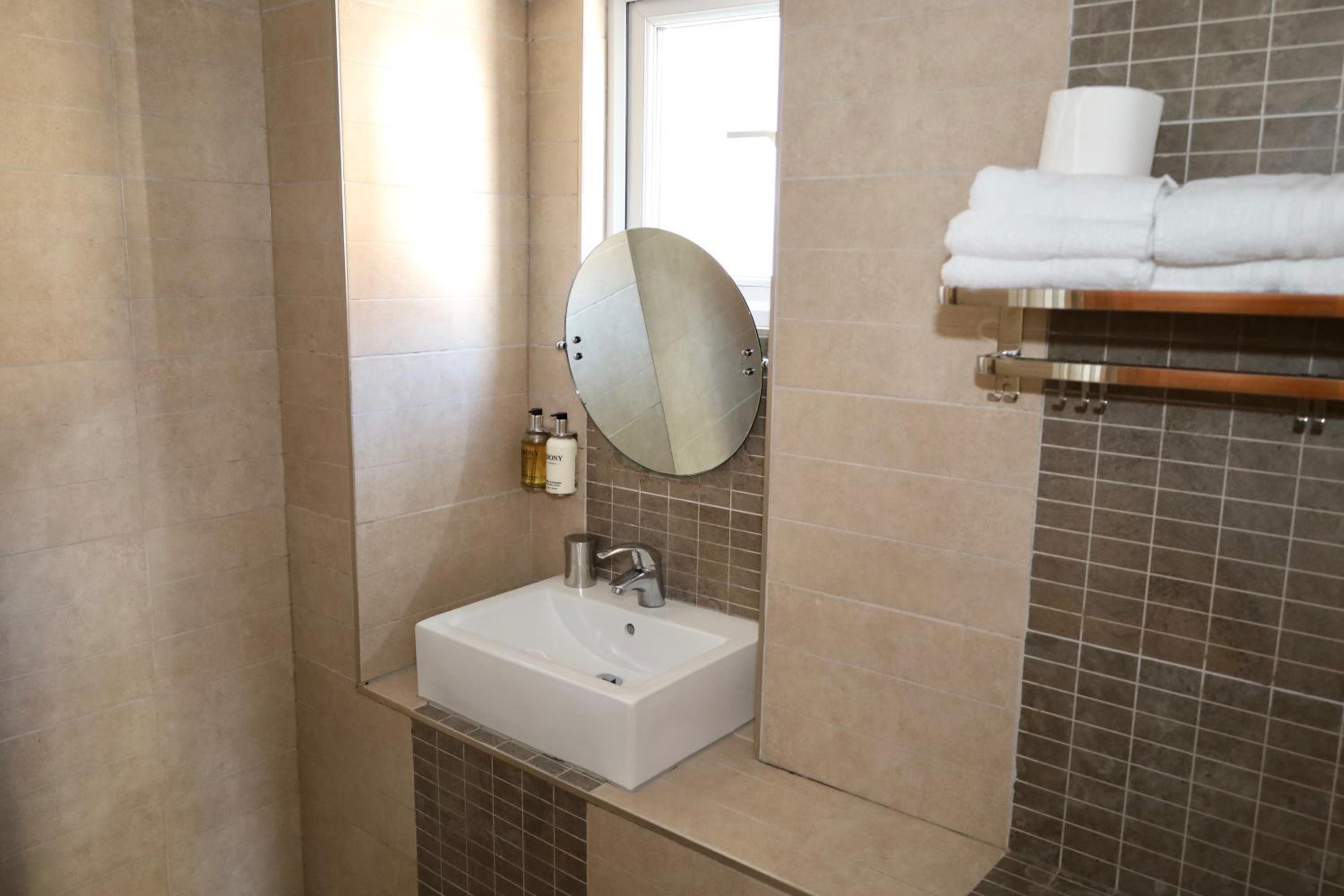 Compact Double Room photo 2