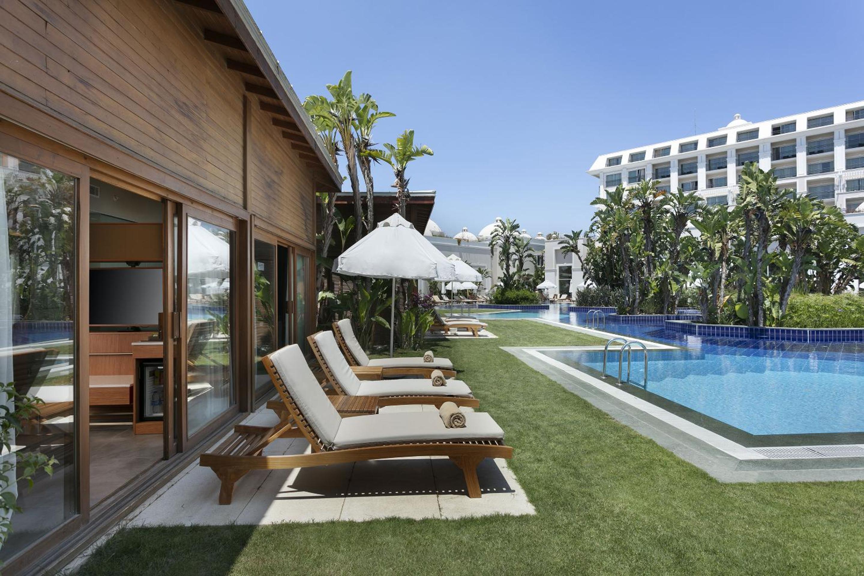 Bali House (Swim-up) photo 2
