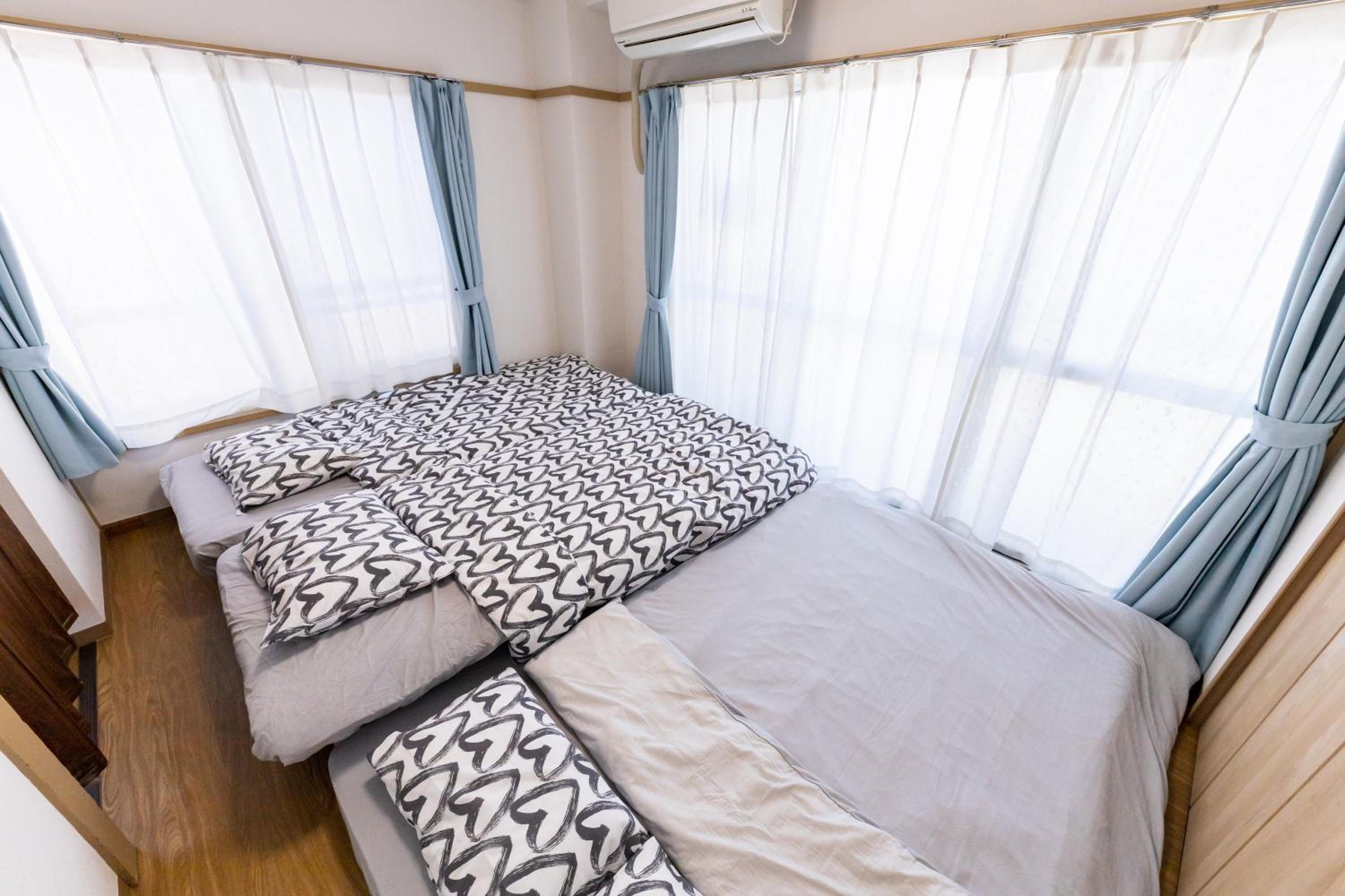 One-Bedroom Apartment photo 3