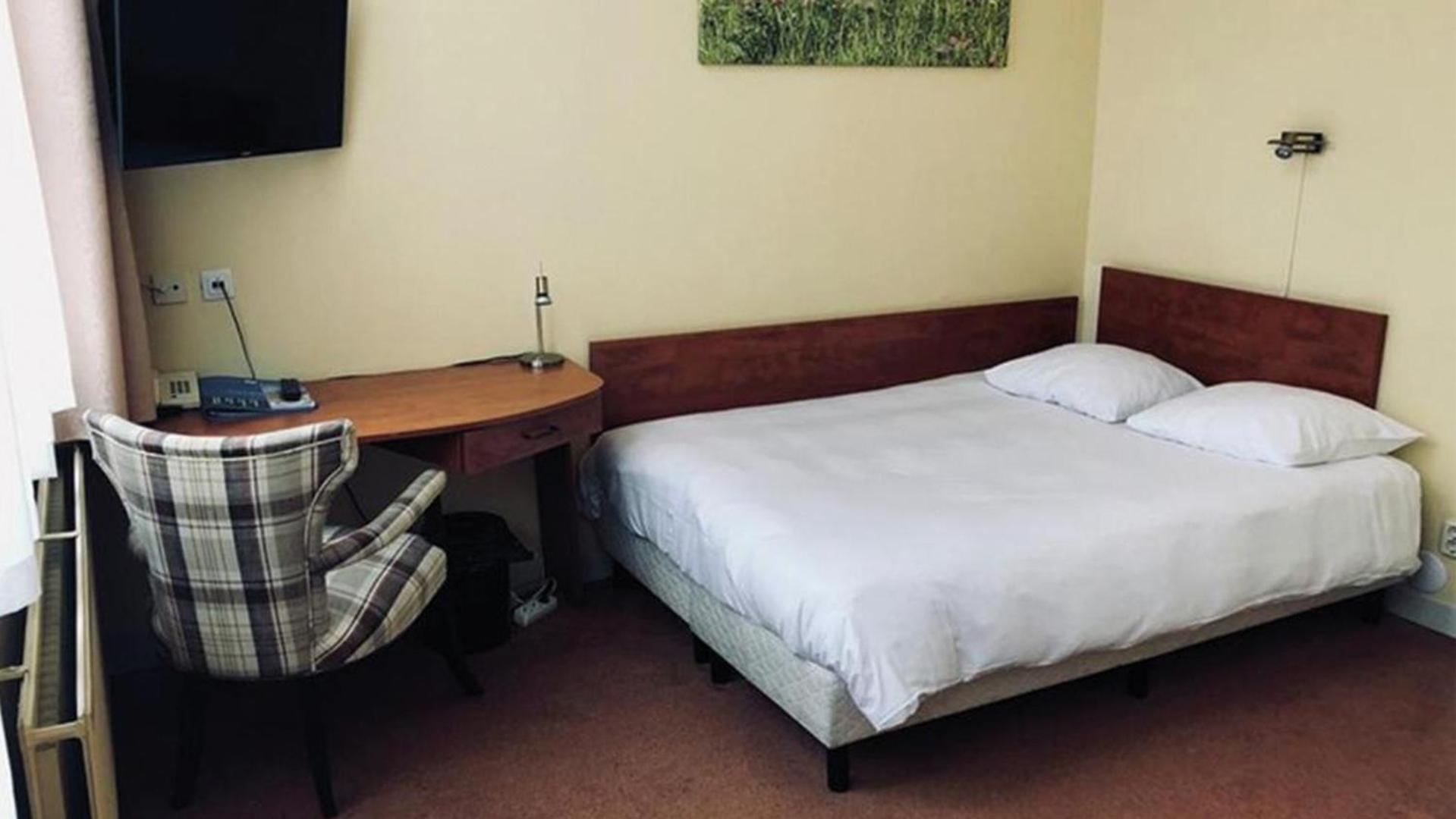 Small Double Room - Photo 2