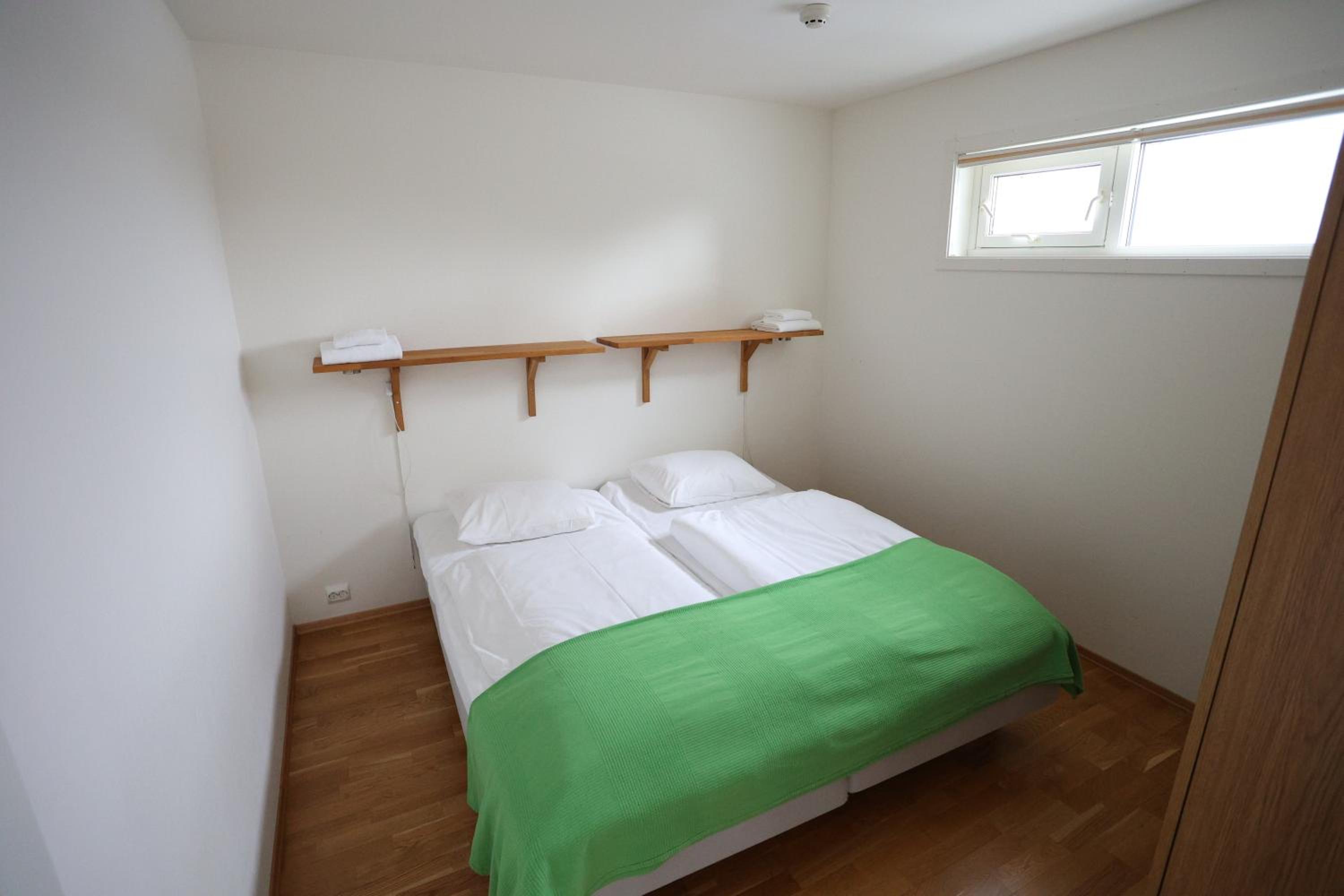 Two-Bedroom Apartment with Sleeping Alcove photo 1