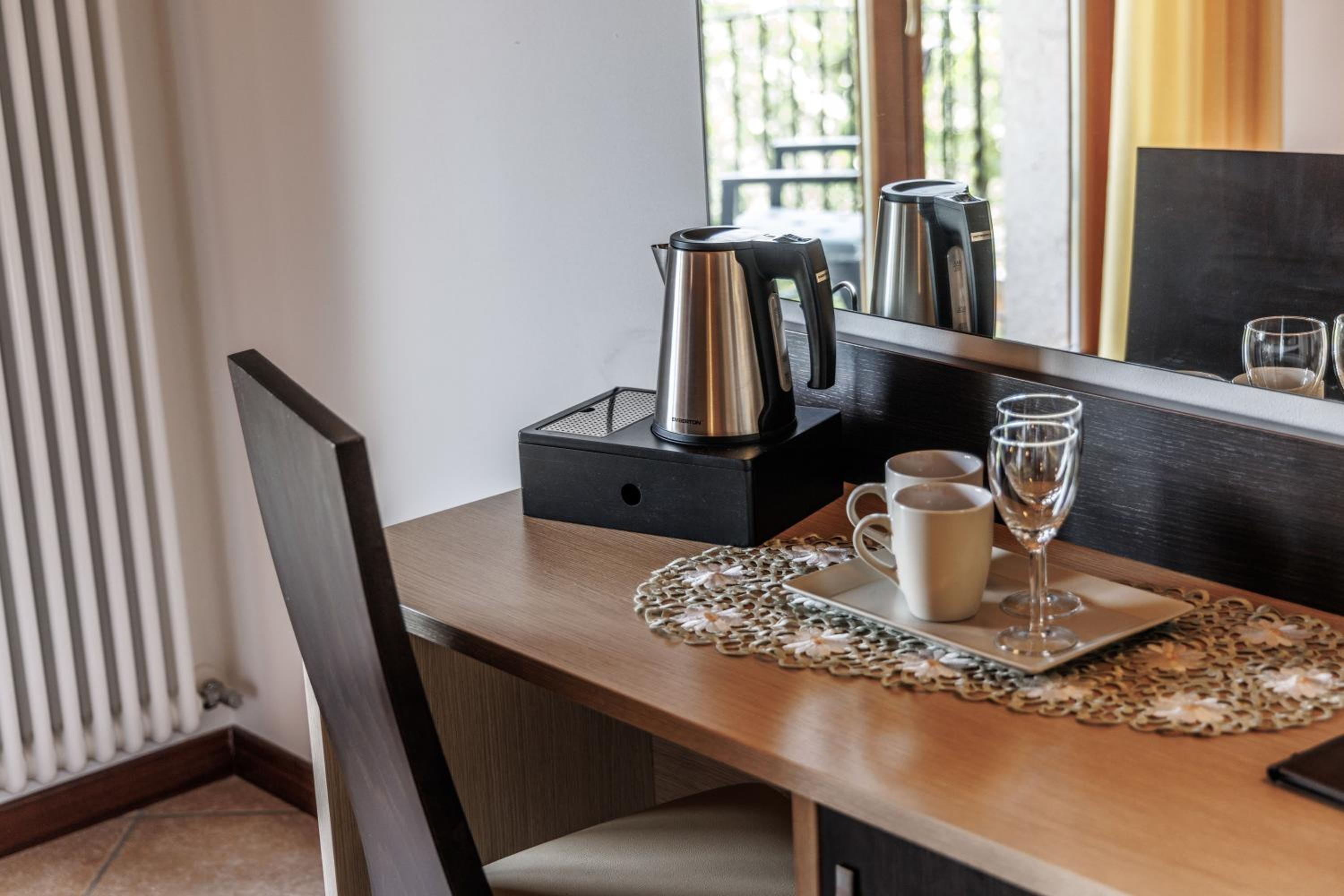 Double Room - Photo 5