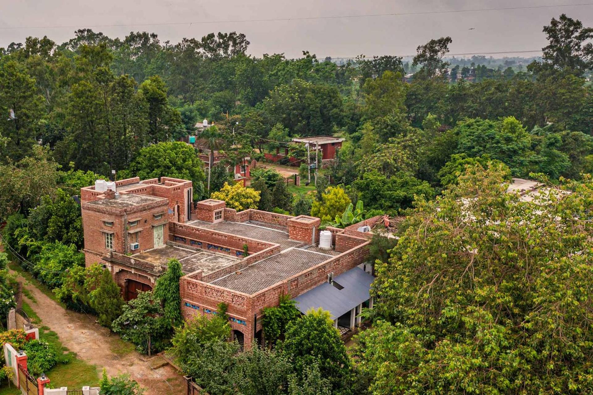 Villa photo 2