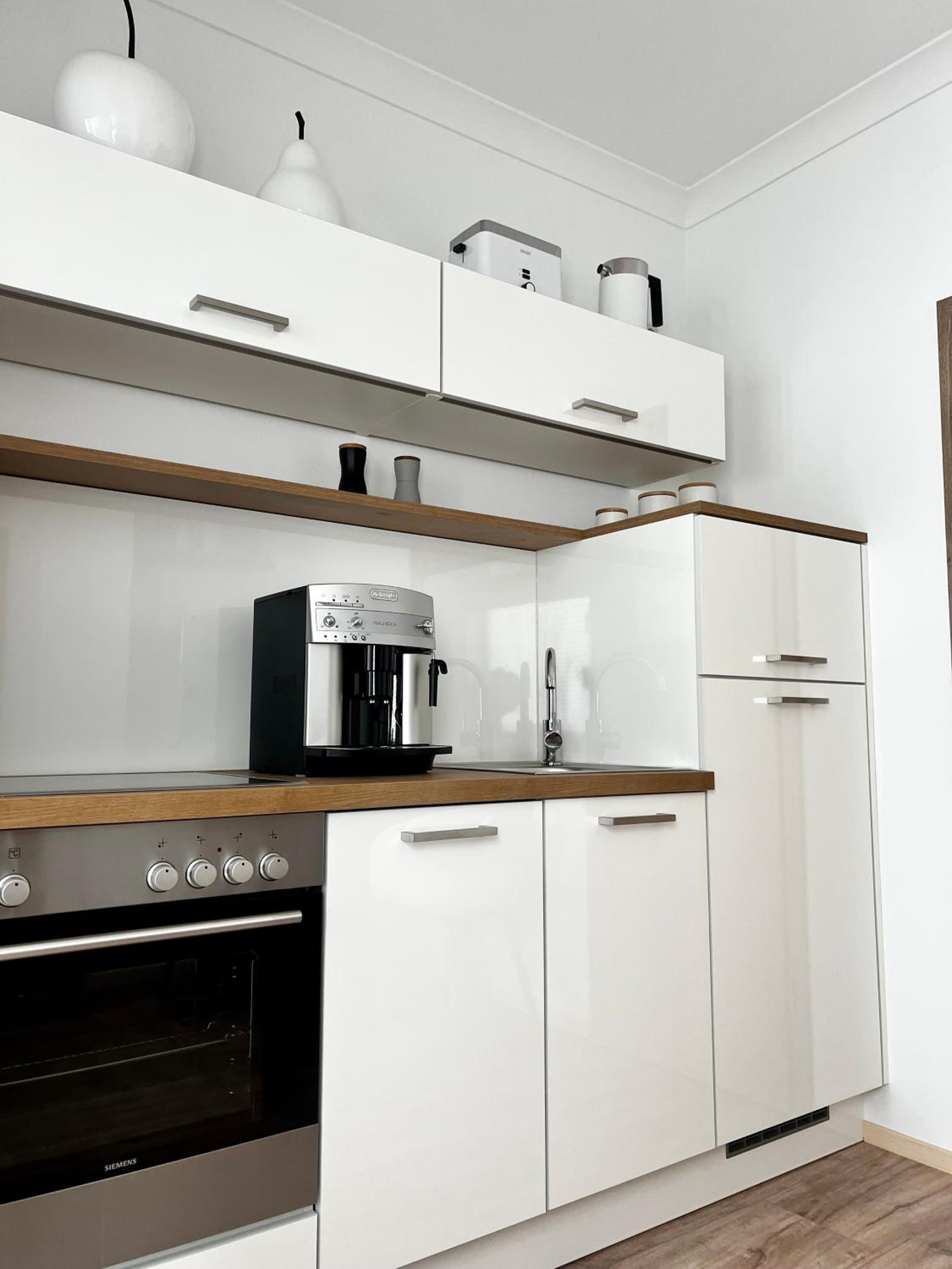 One-Bedroom Apartment photo 2