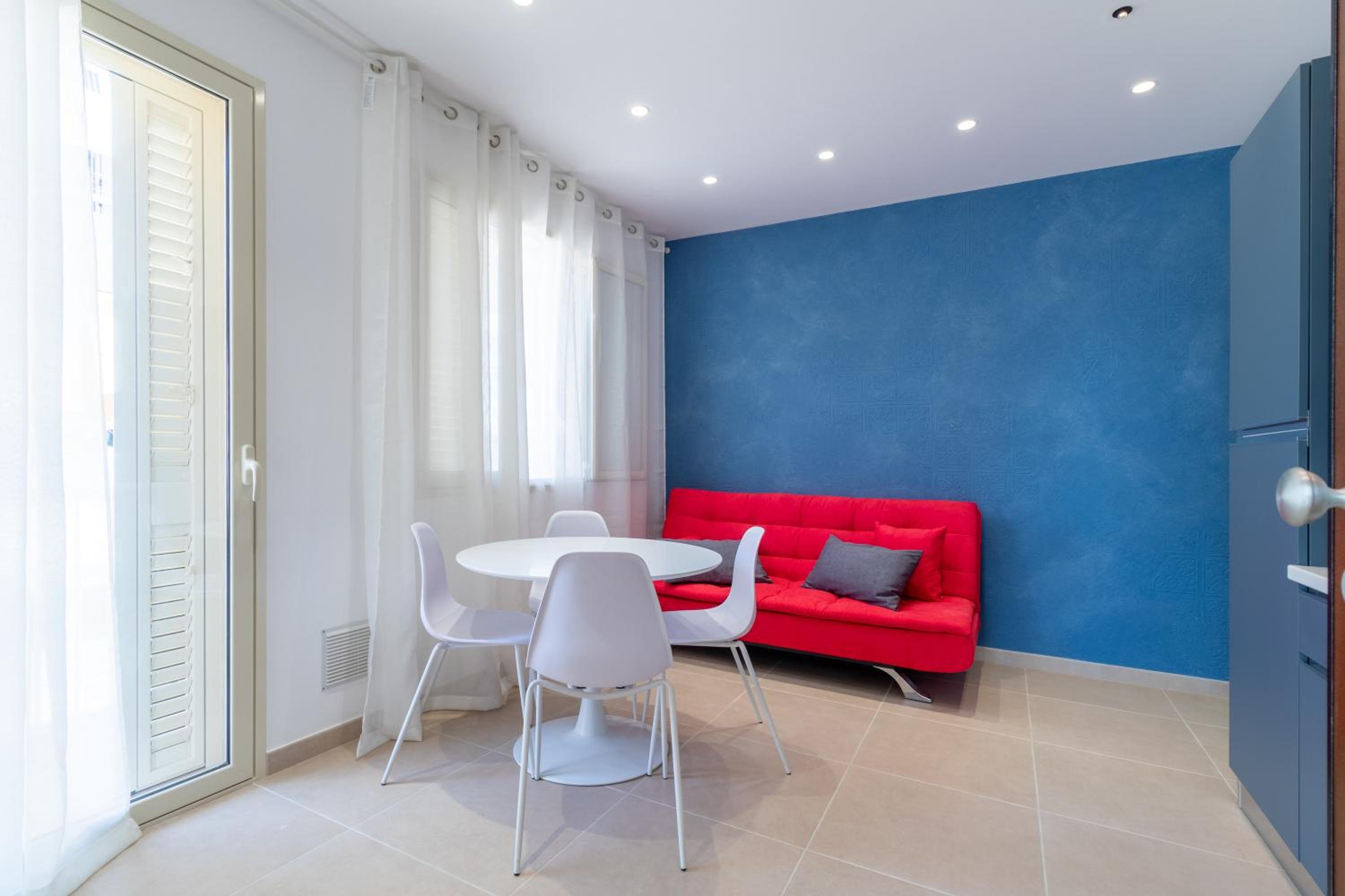 Superior One-Bedroom Apartment with Balcony