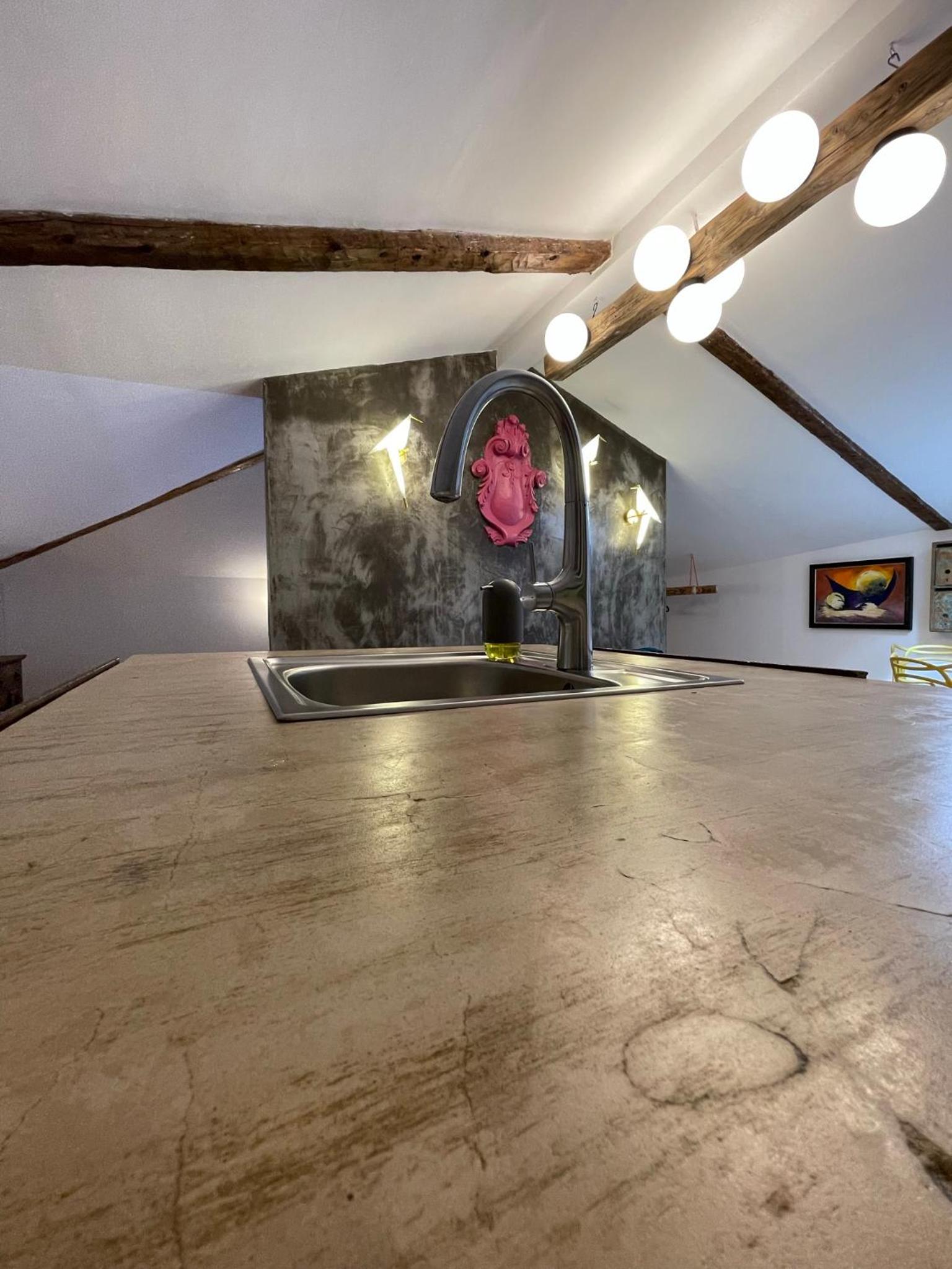 Studio with Terrace - Photo 13