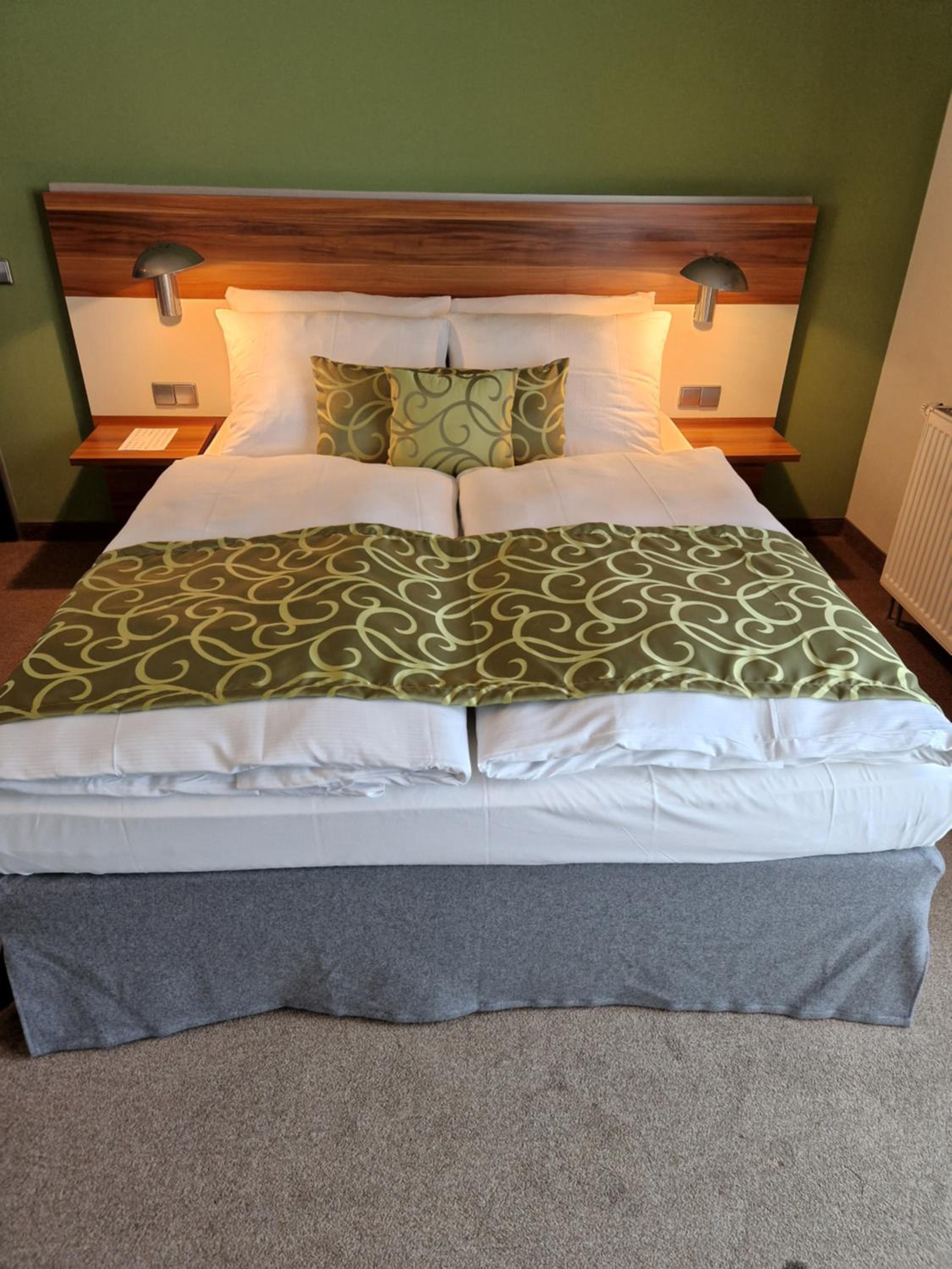 Superior King Room - Photo 5