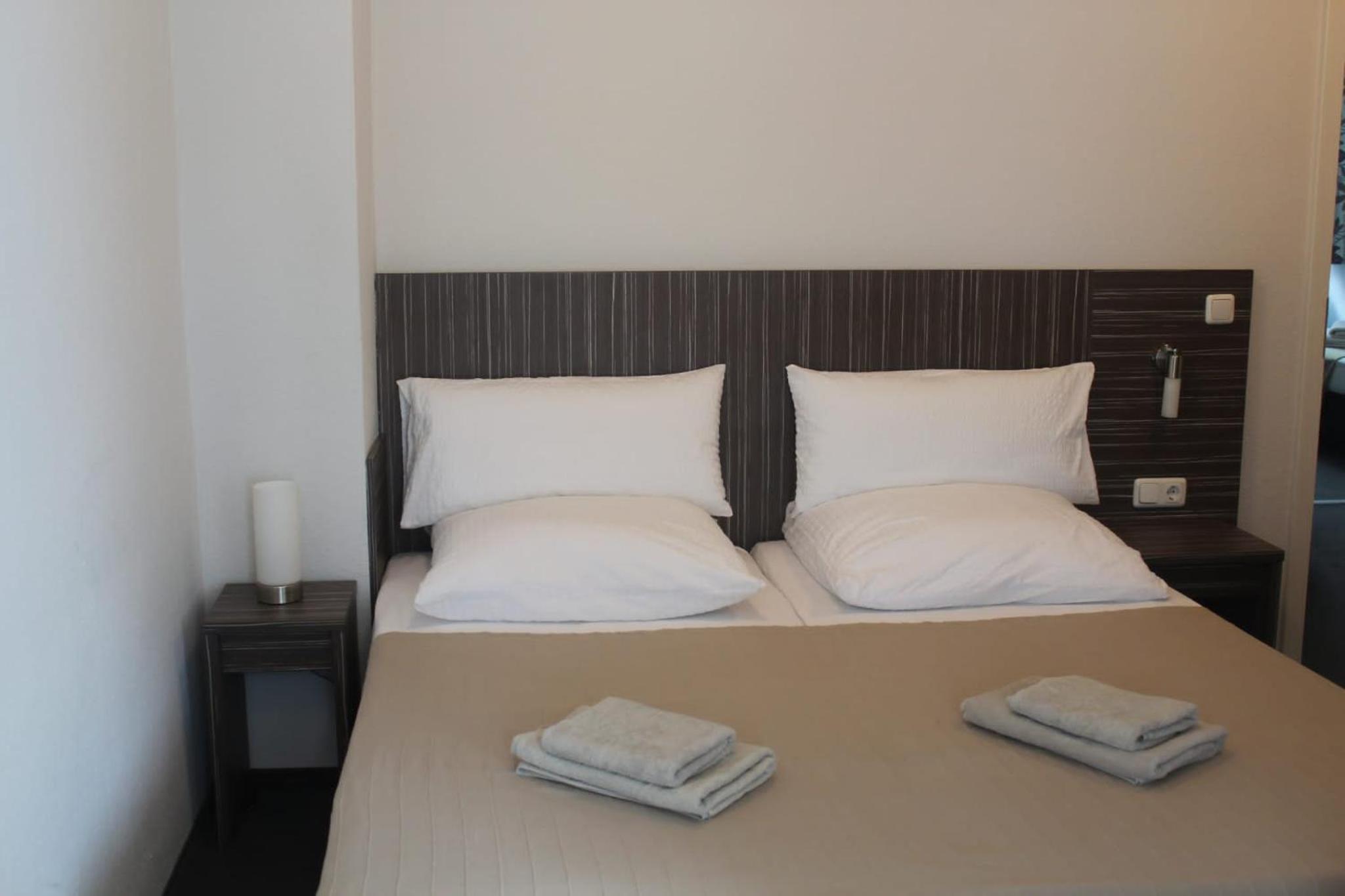 Economy Double Room photo 3