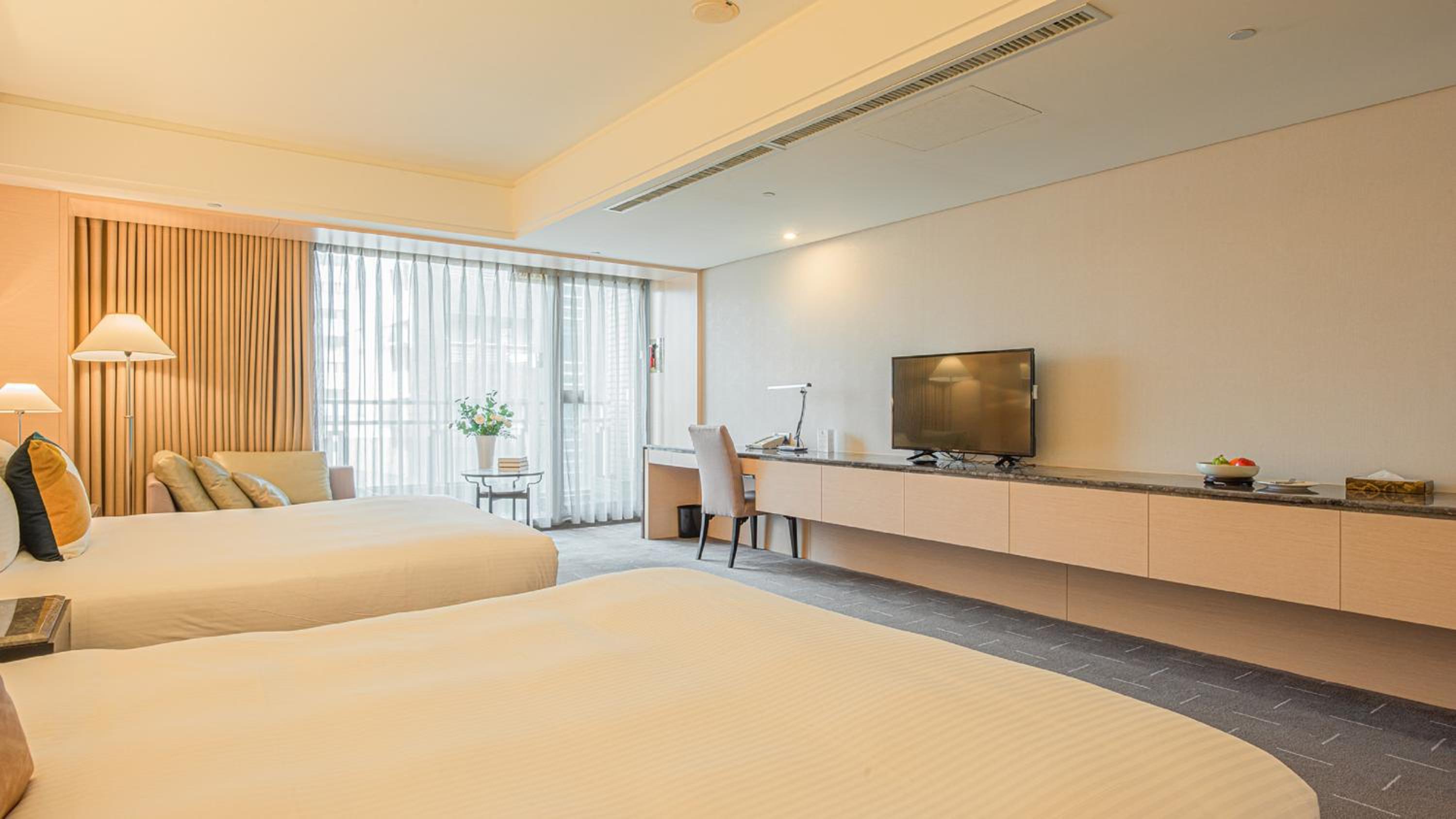 Deluxe Quadruple Suite - Photo 4