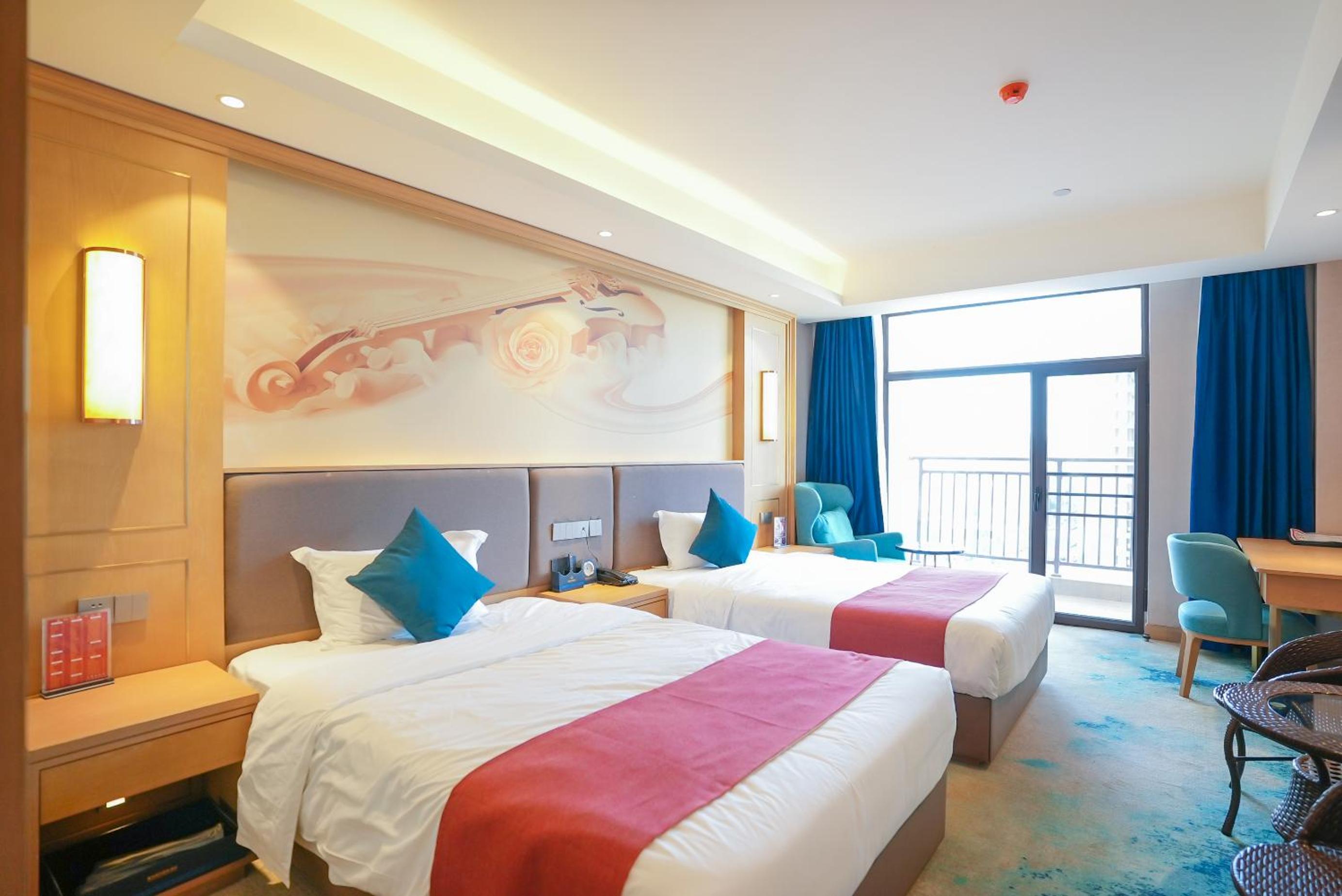Standard Twin Room photo 3