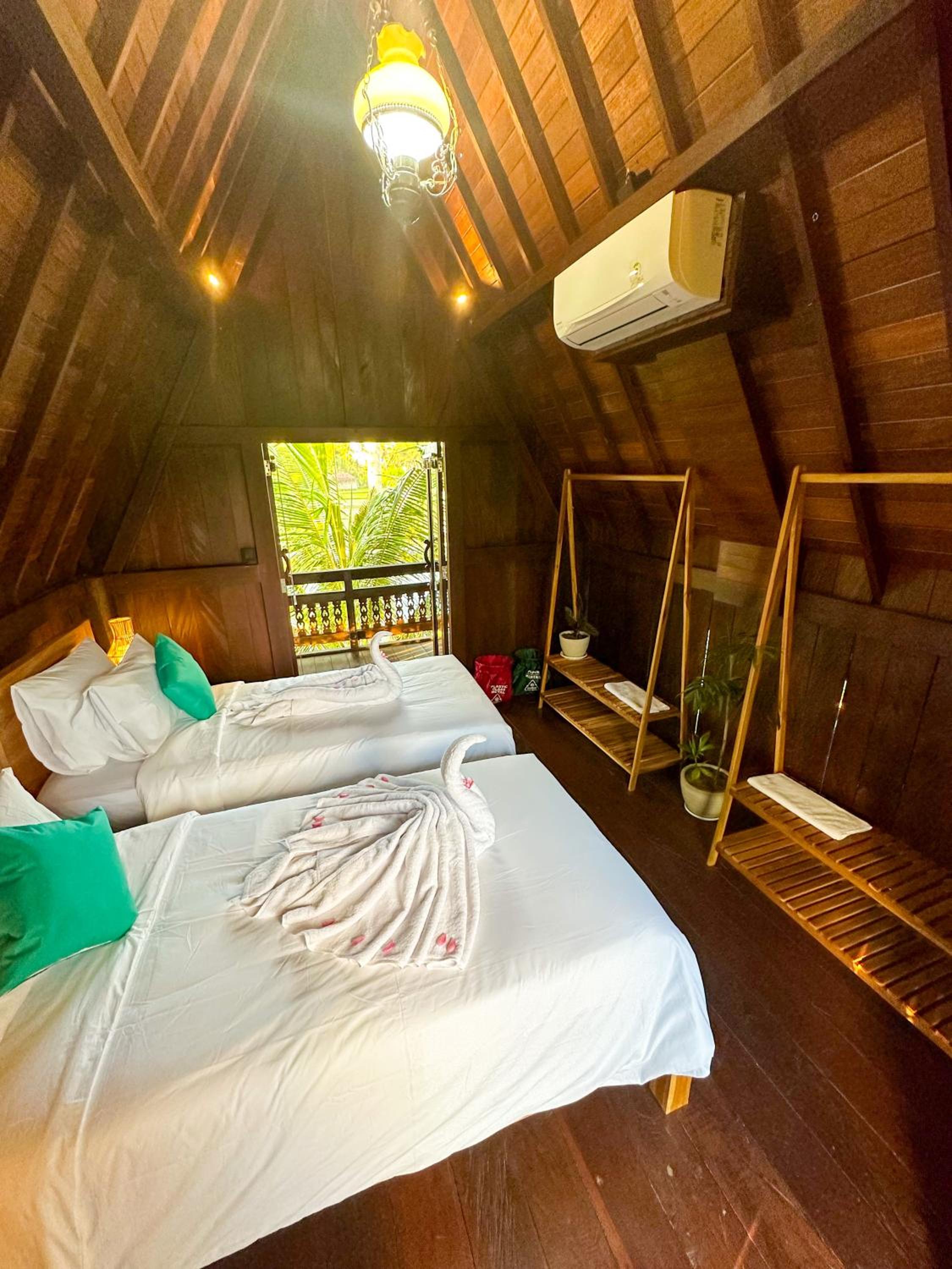 Double or Twin Room with Private External Bathroom - Photo 15