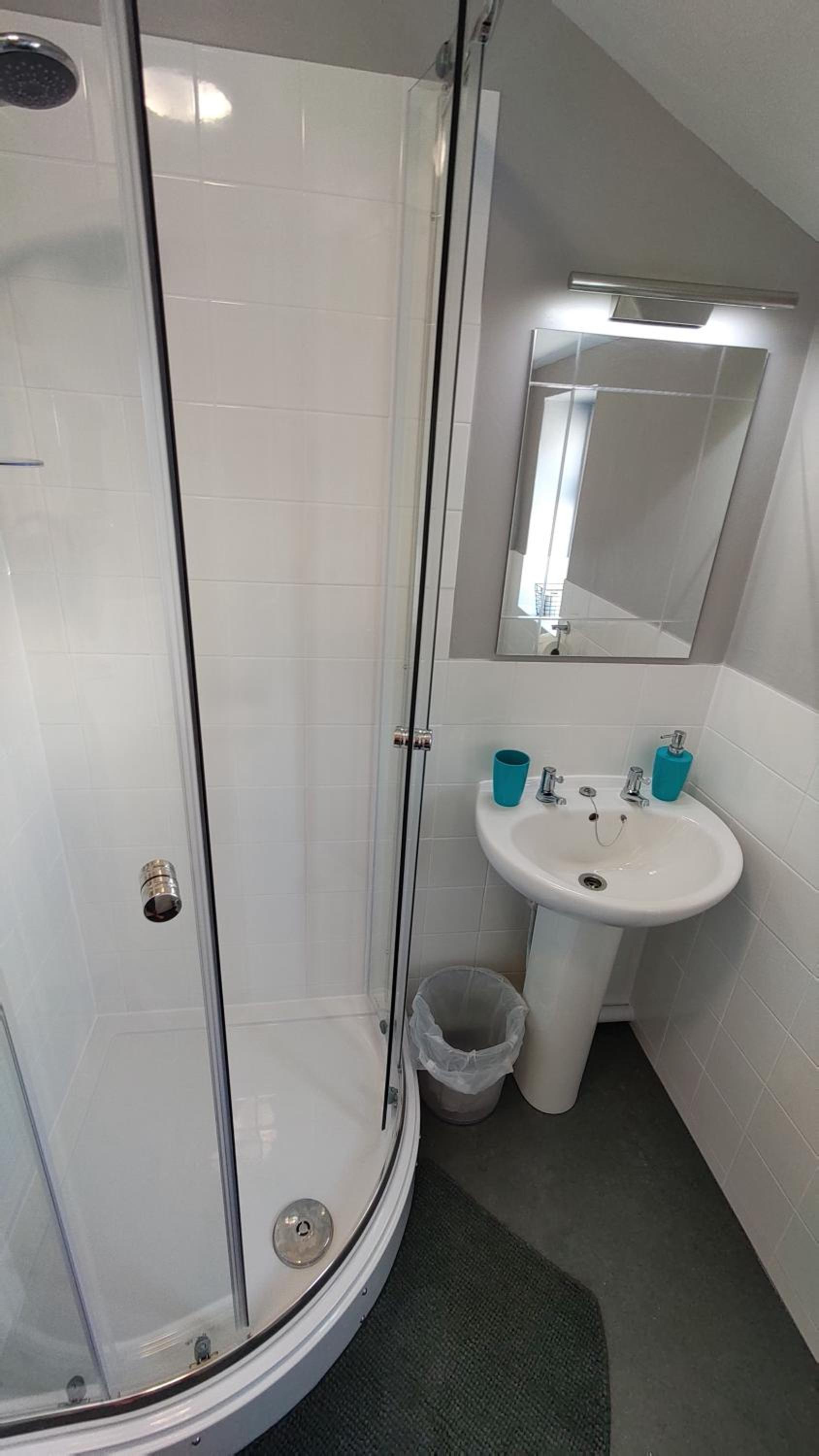 Double Room with En Suite photo 2
