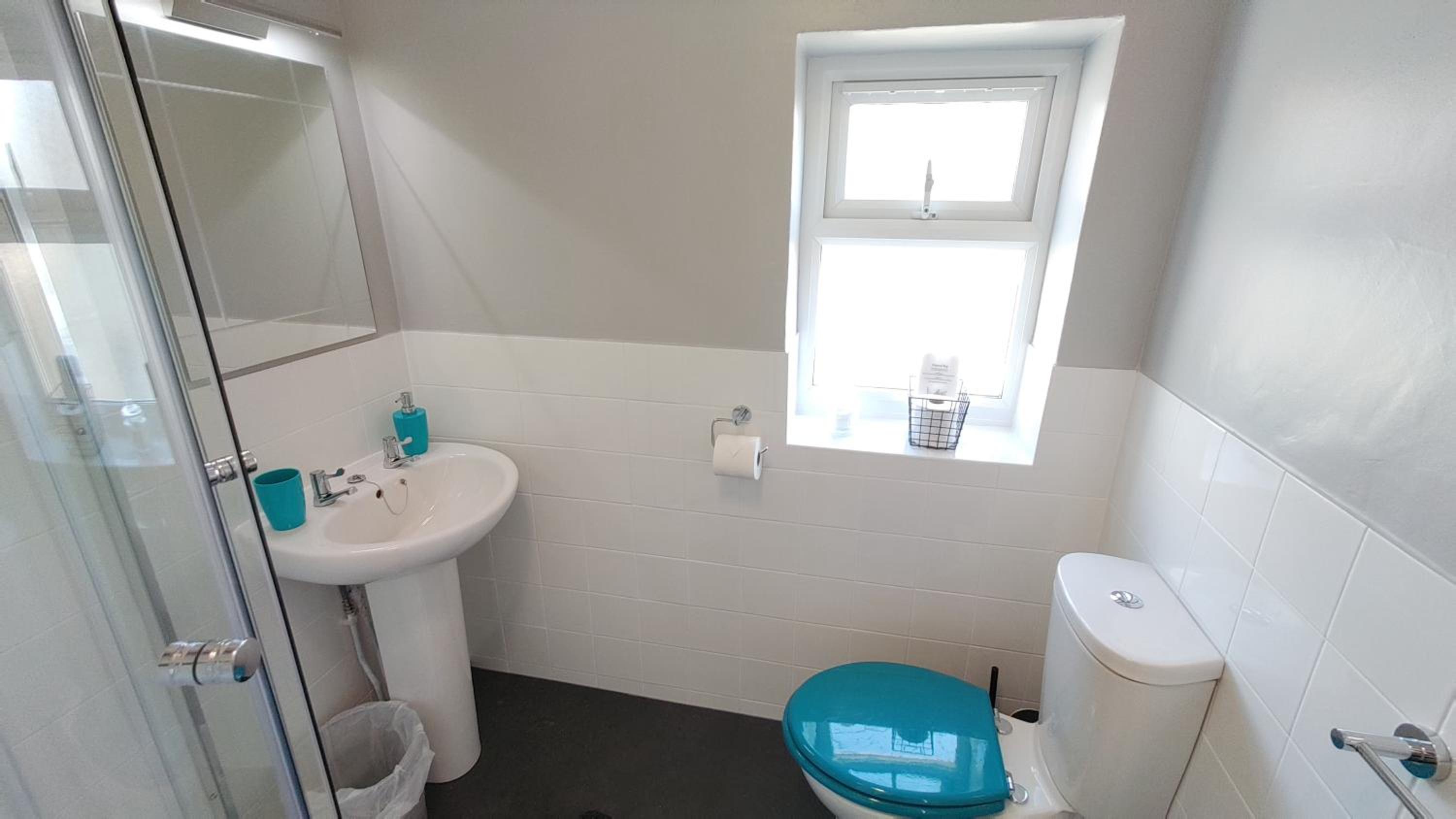 Double Room with En Suite photo 3