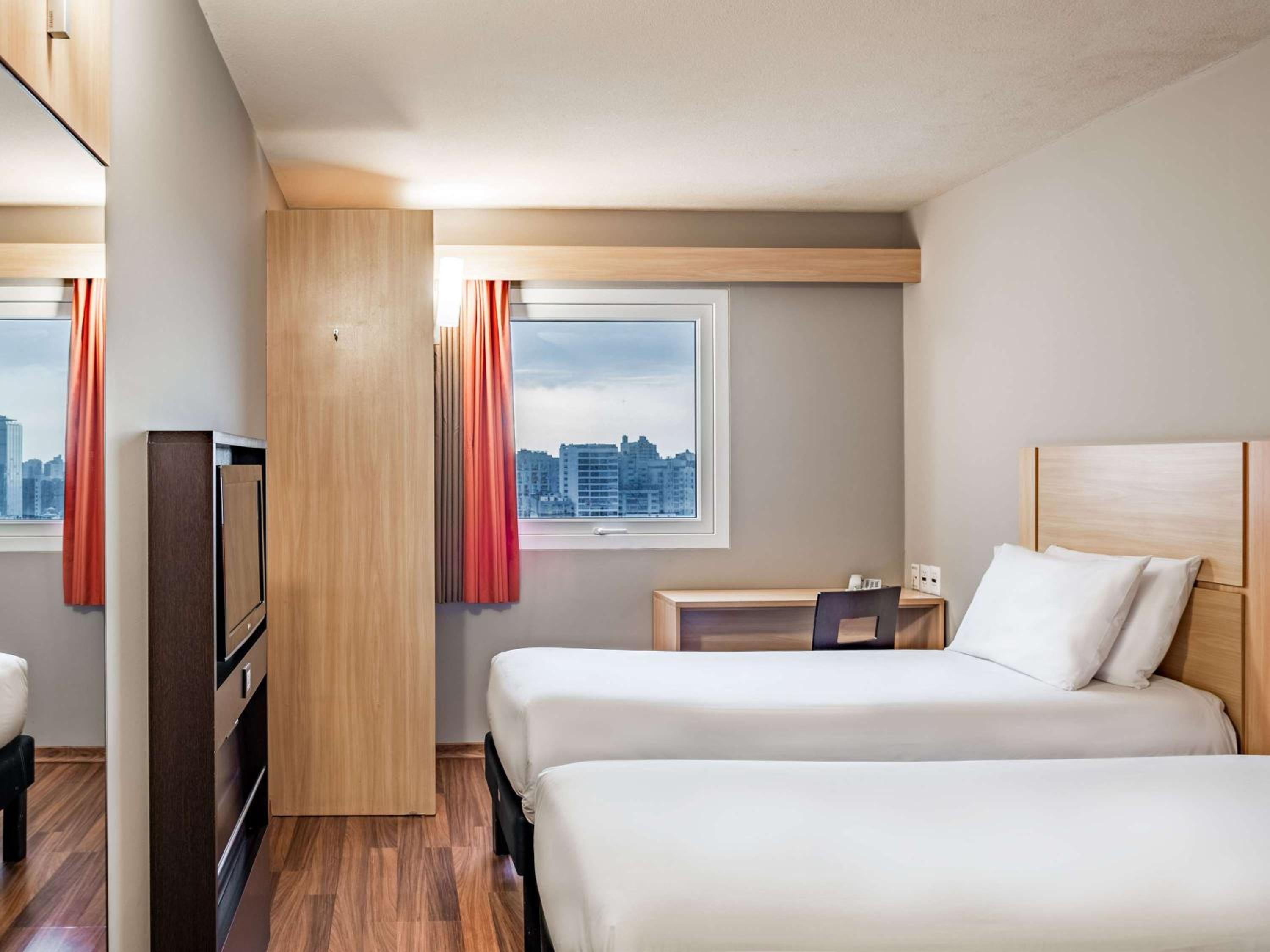 Standard Twin Room - Photo 6