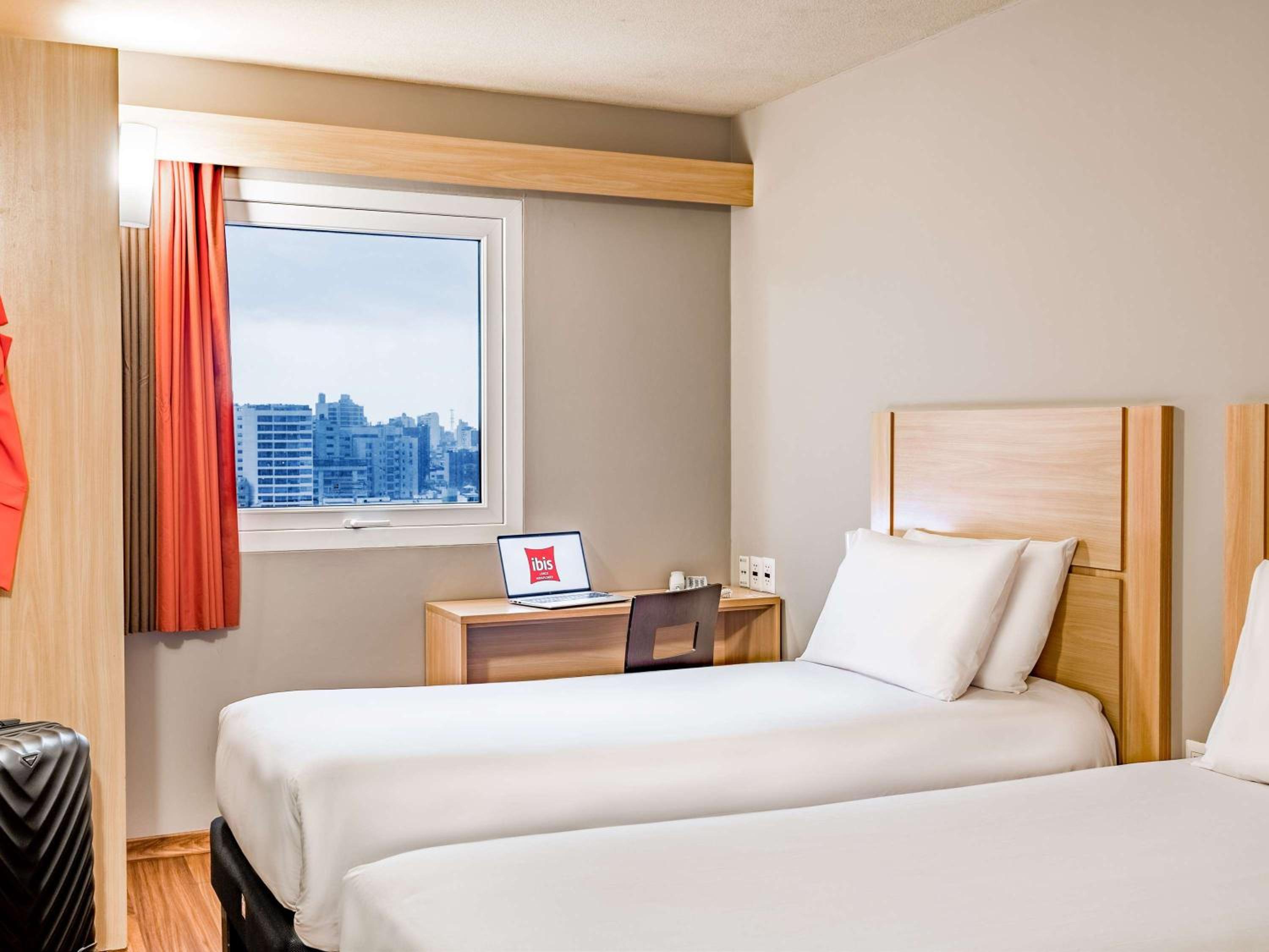 Standard Twin Room - Photo 4