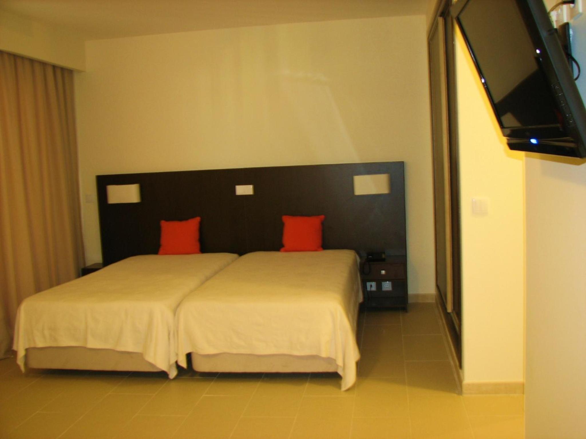 Triple Room - Disability Access - Photo 2