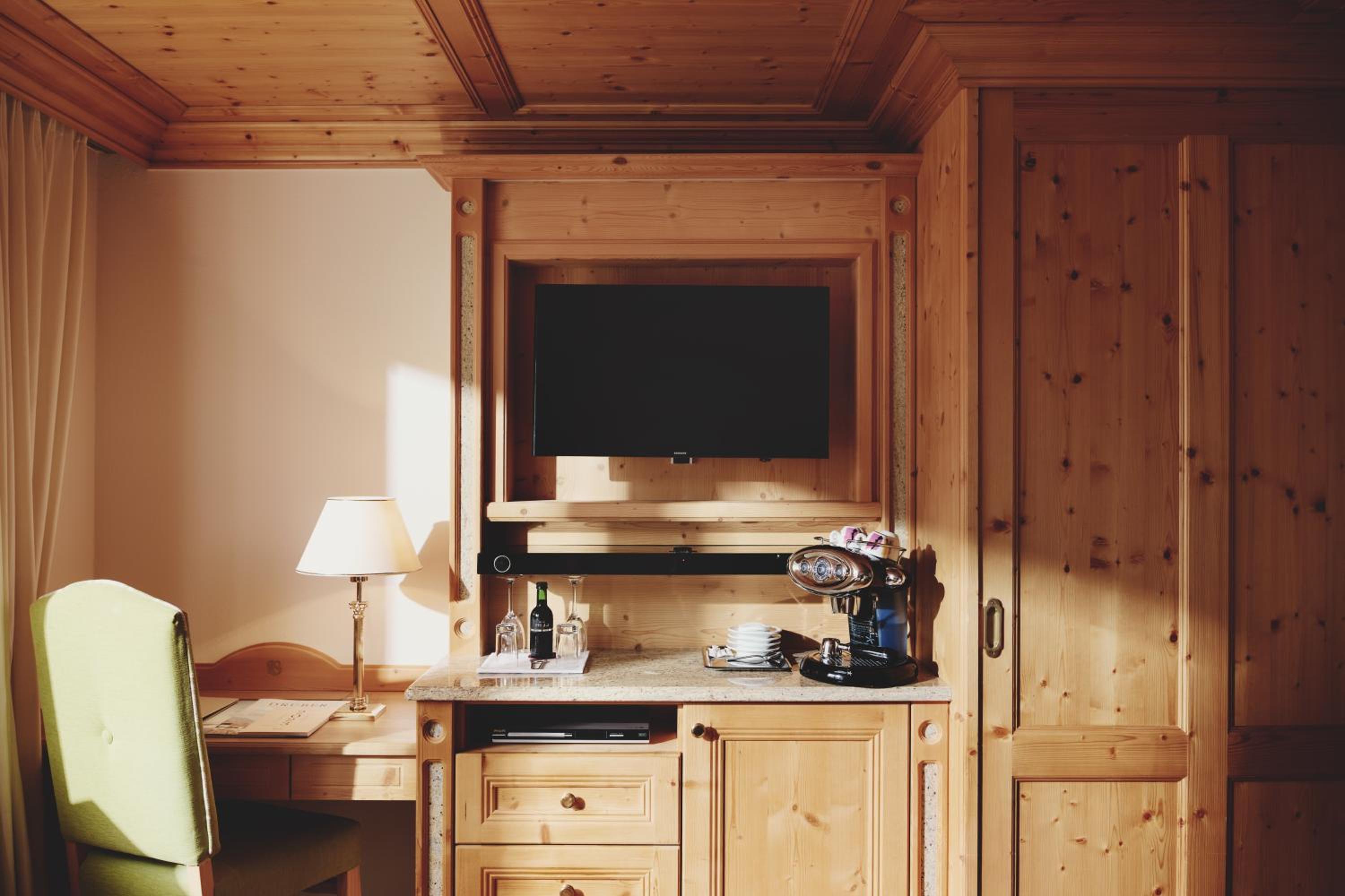 Single Room photo 2