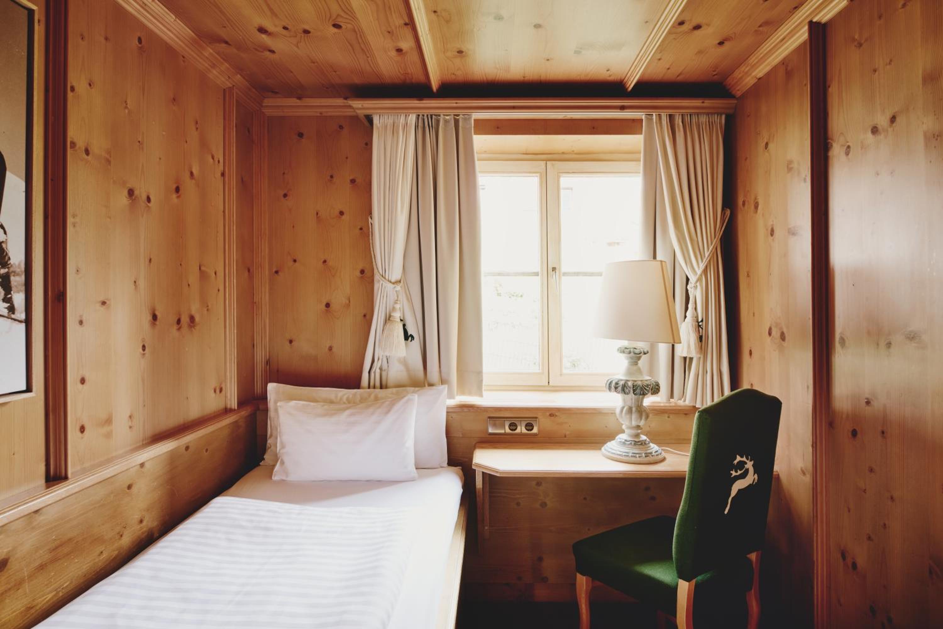 Suite with Mountain View photo 3