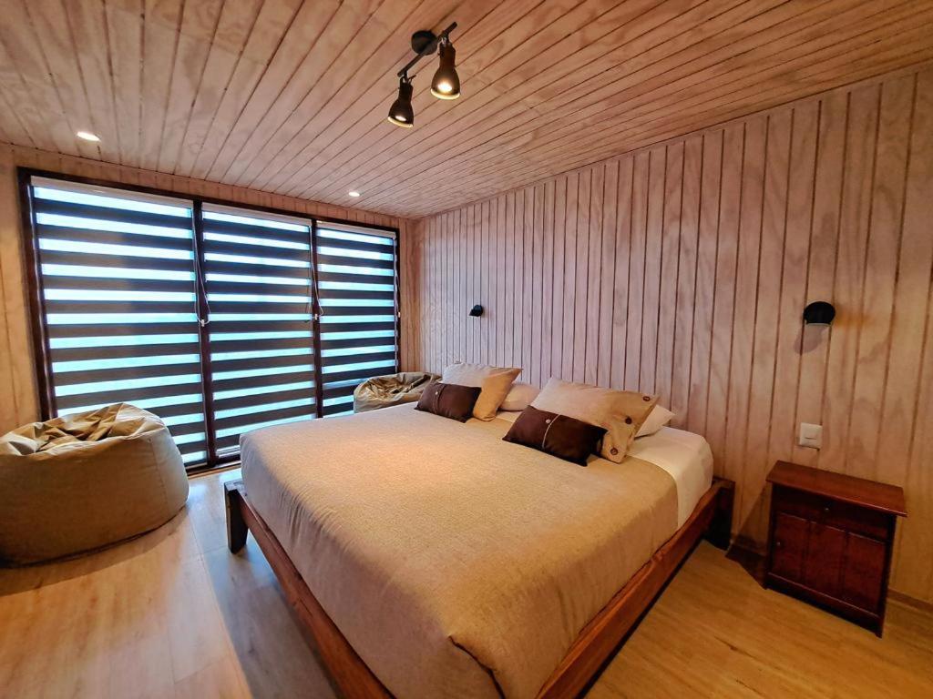 One-Bedroom House photo 1