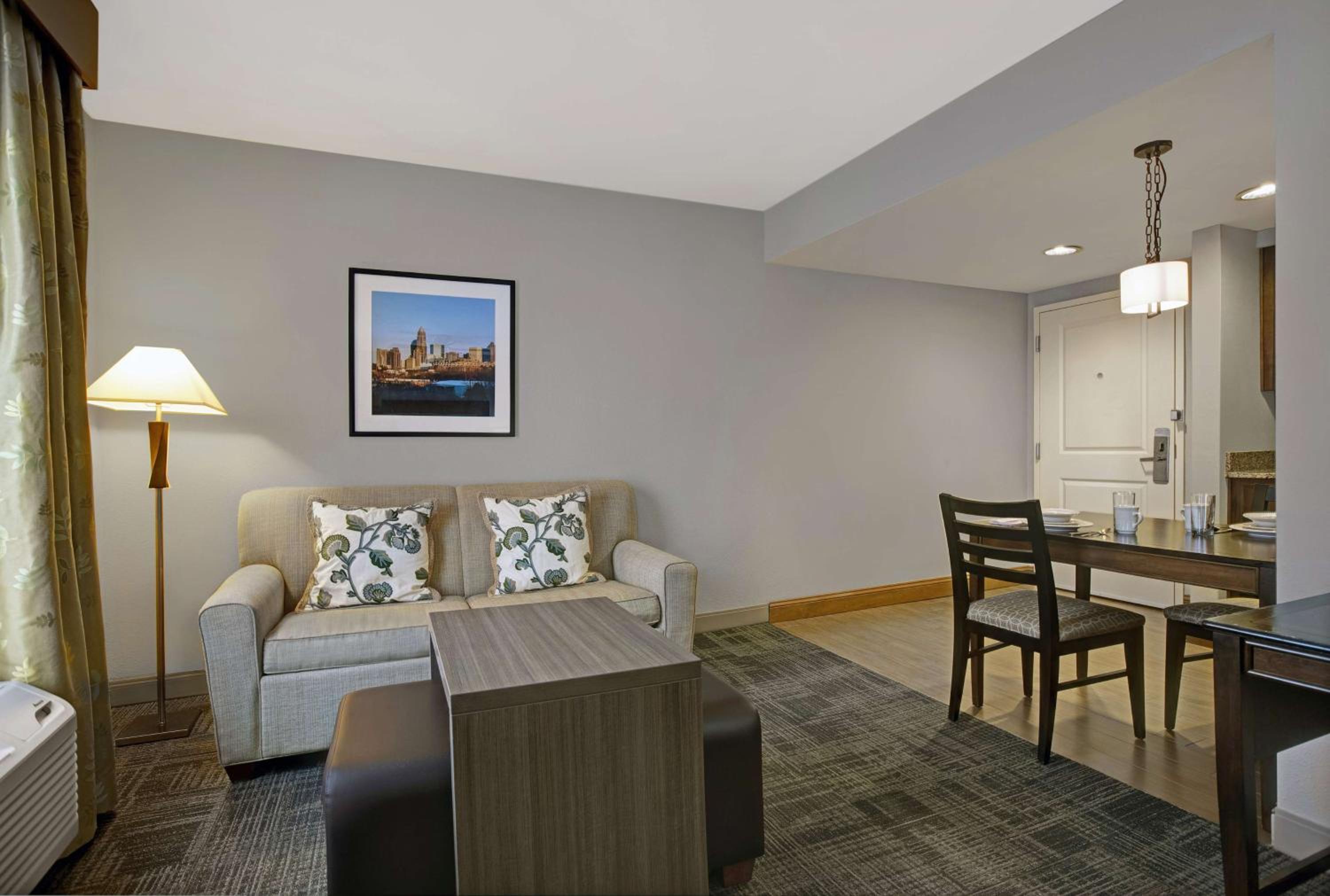 Deluxe King Studio Suite - Non-Smoking - Photo 1