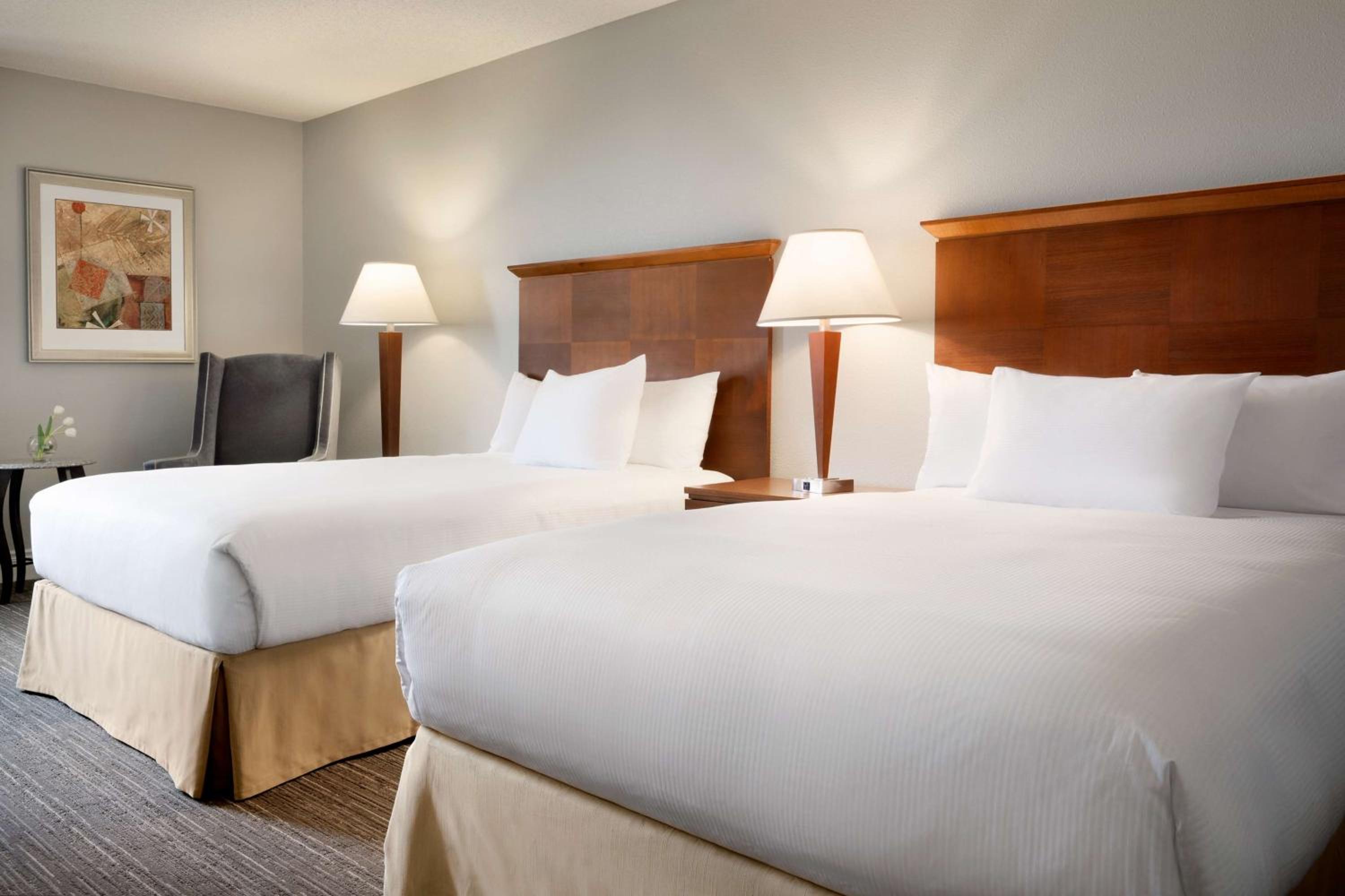 Double Room with Two Double Beds - Photo 4