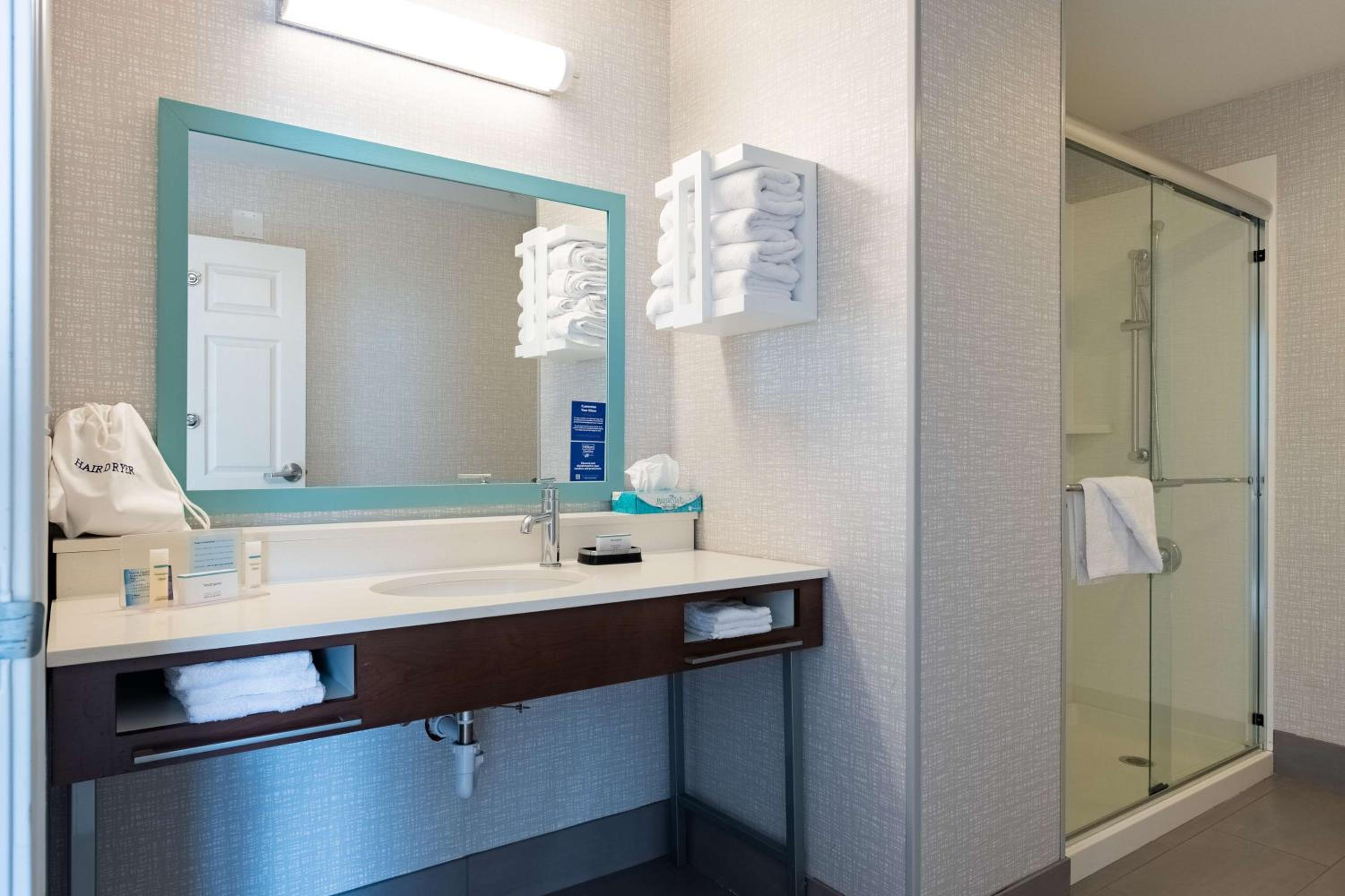 King Room - Mobility Access/Non-Smoking - Photo 3