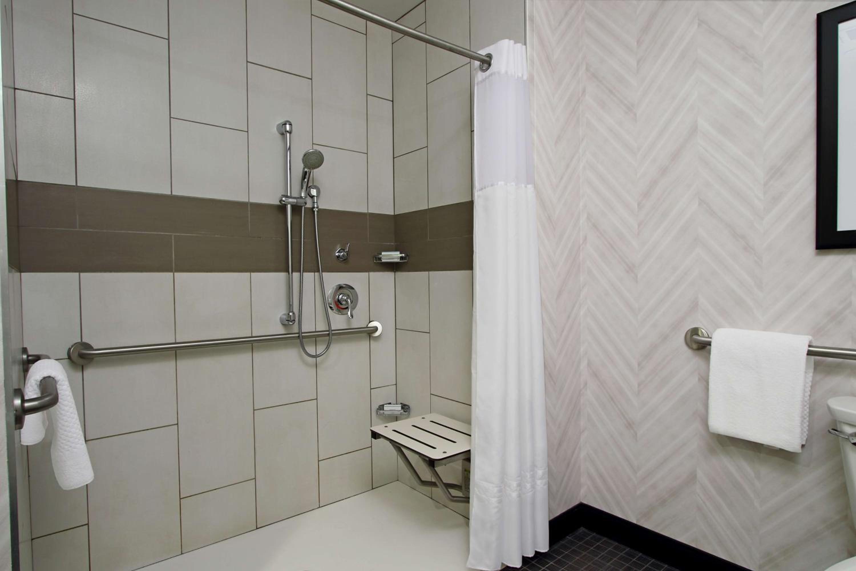 One-Bedroom King Suite - Mobility Accessible with Roll In Shower photo 2