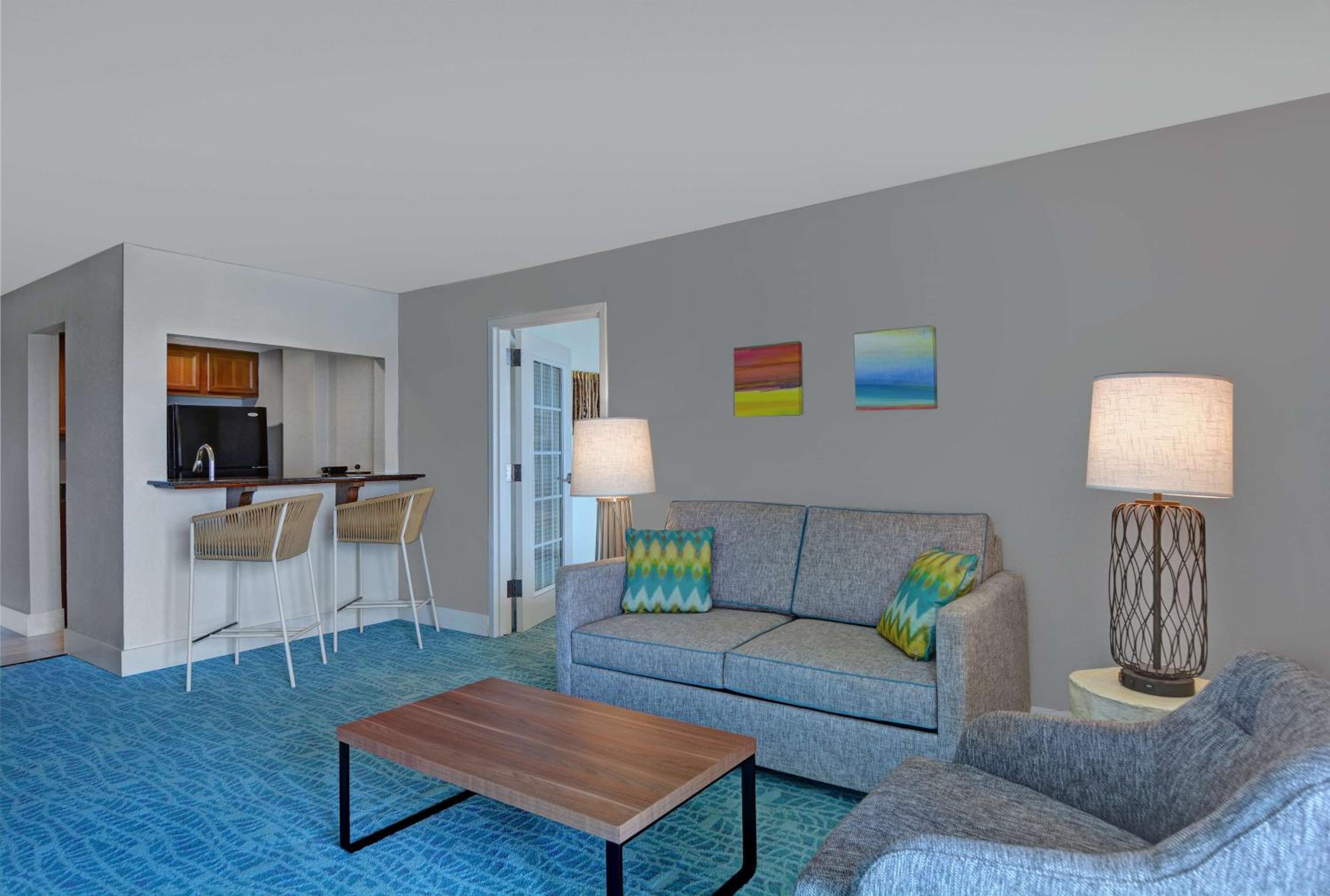 1 King Bed 1 Bedroom Suite - Photo 4