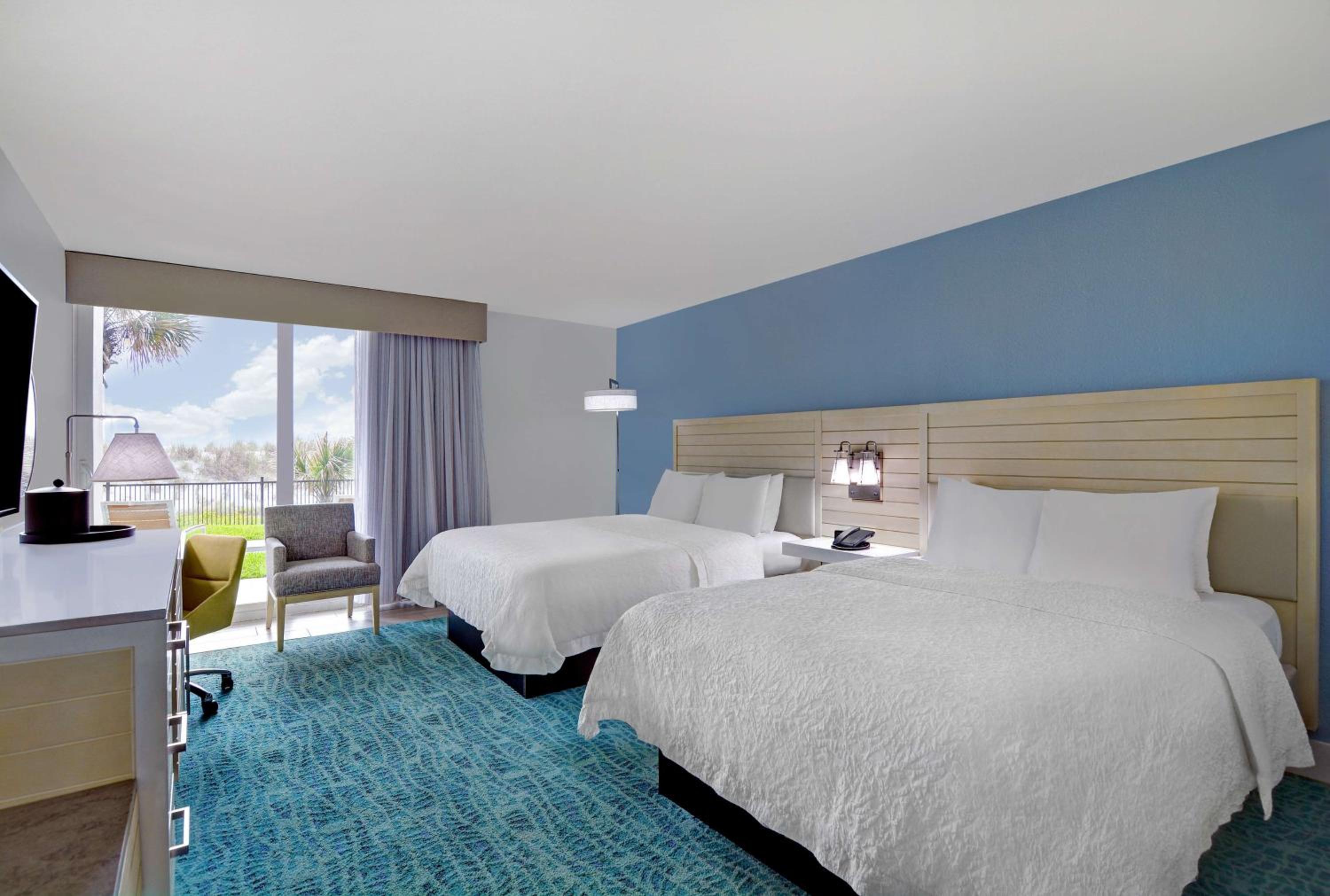 2 Queen Beds Ground Floor Room Limited Ocean View - Photo 2