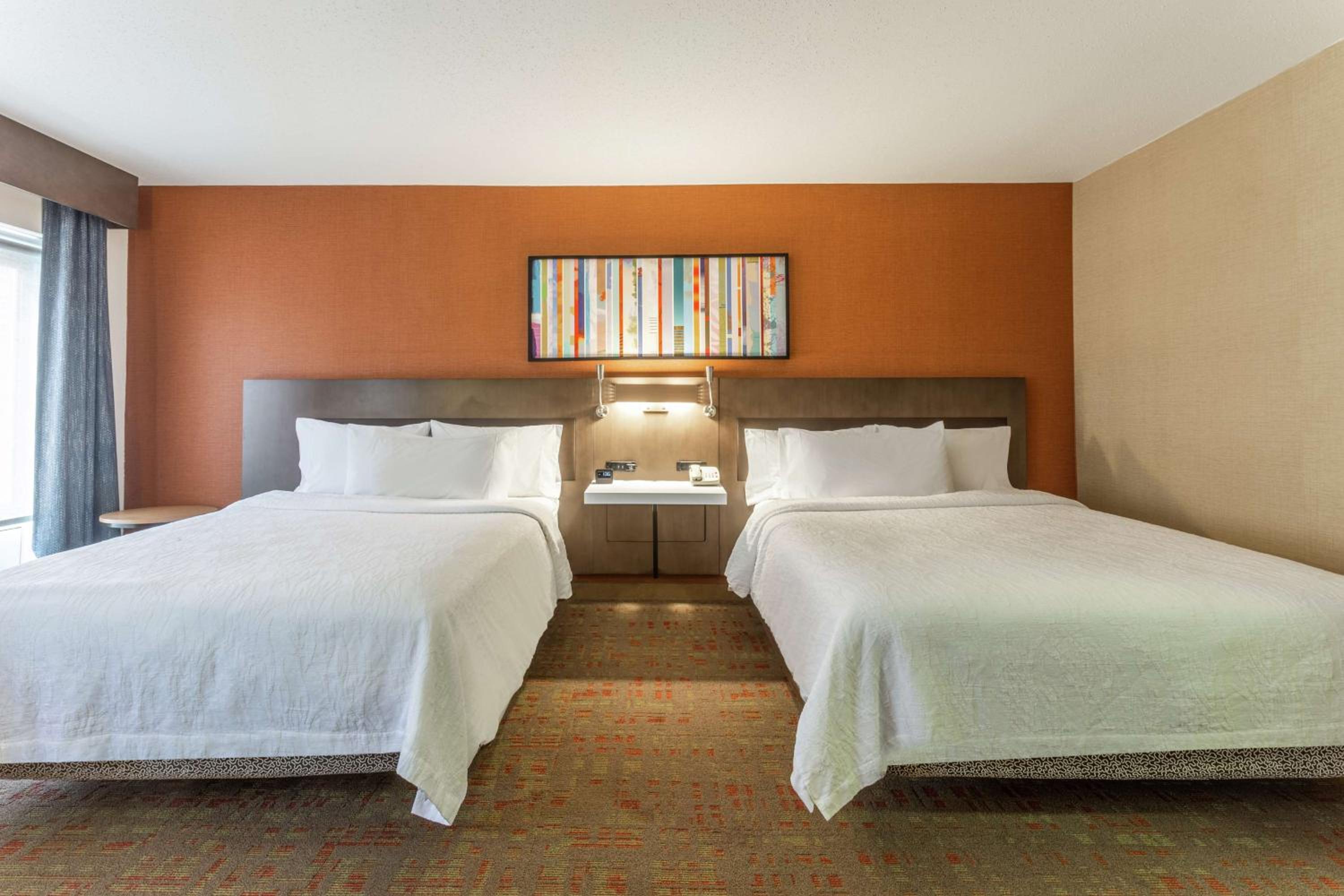 Queen Room with Two Queen Beds - Mobility Access - Photo 3