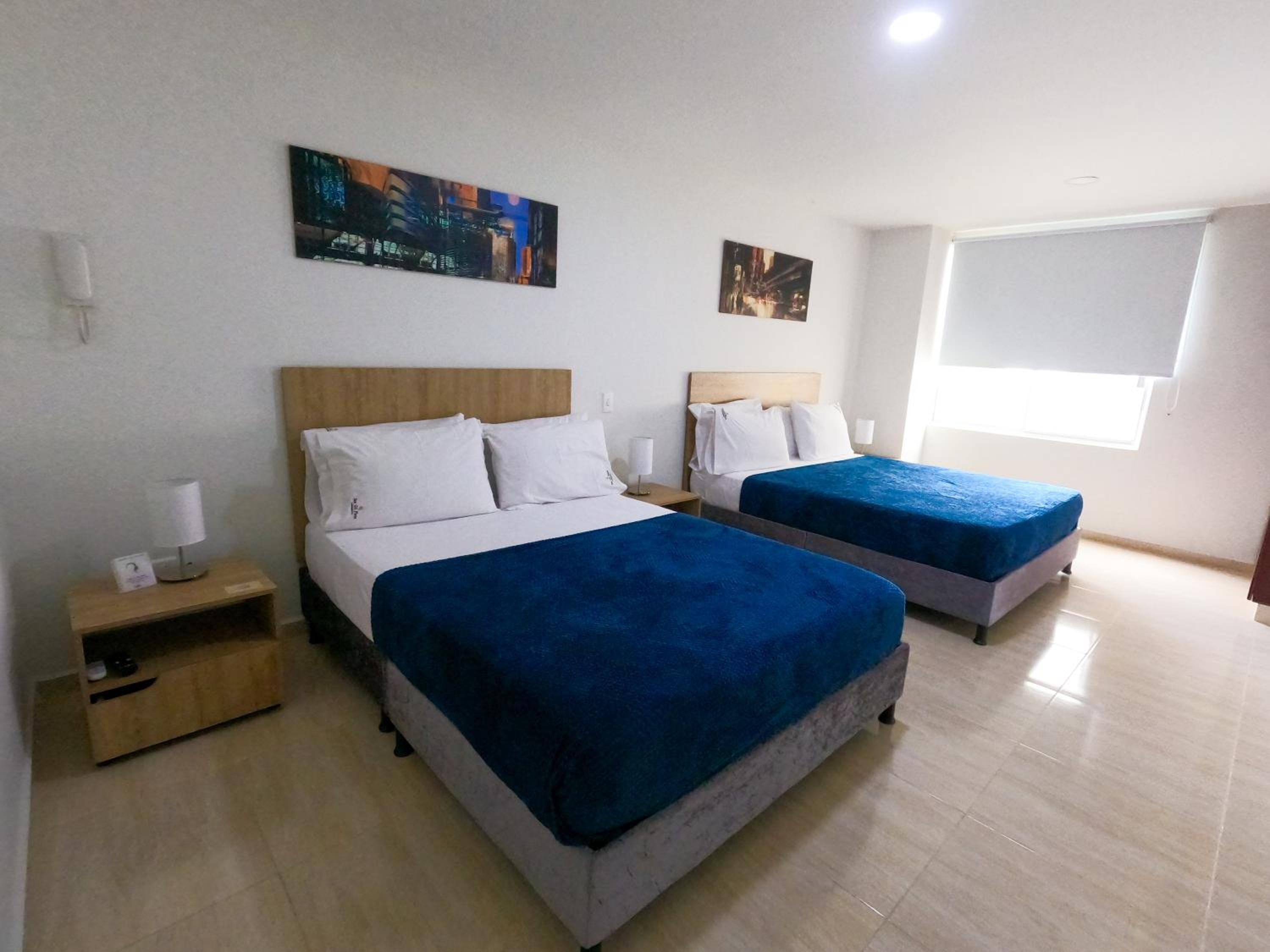 Twin Room with Private Bathroom photo 2
