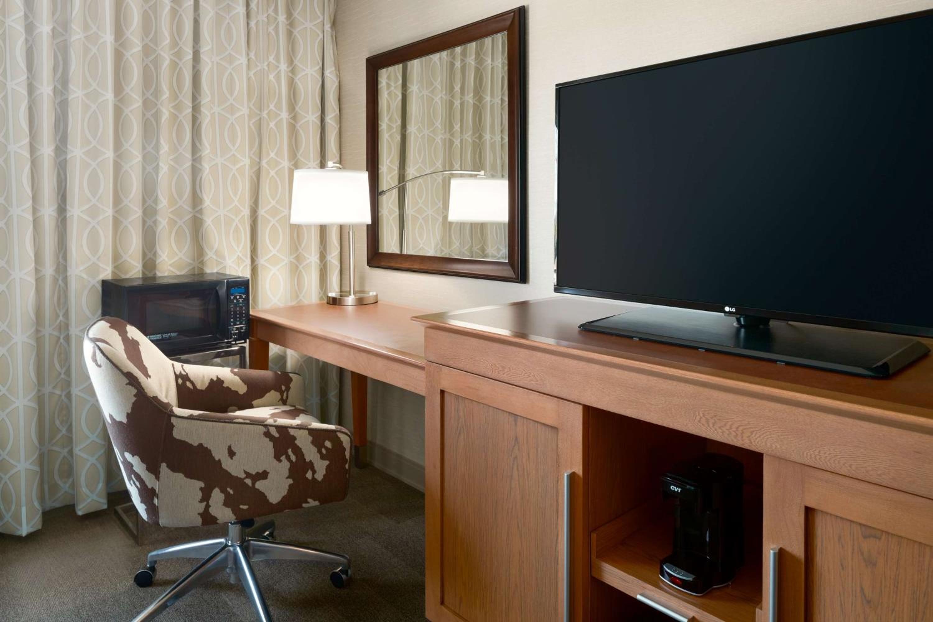 King Room - Hearing Access/Non-Smoking photo 1
