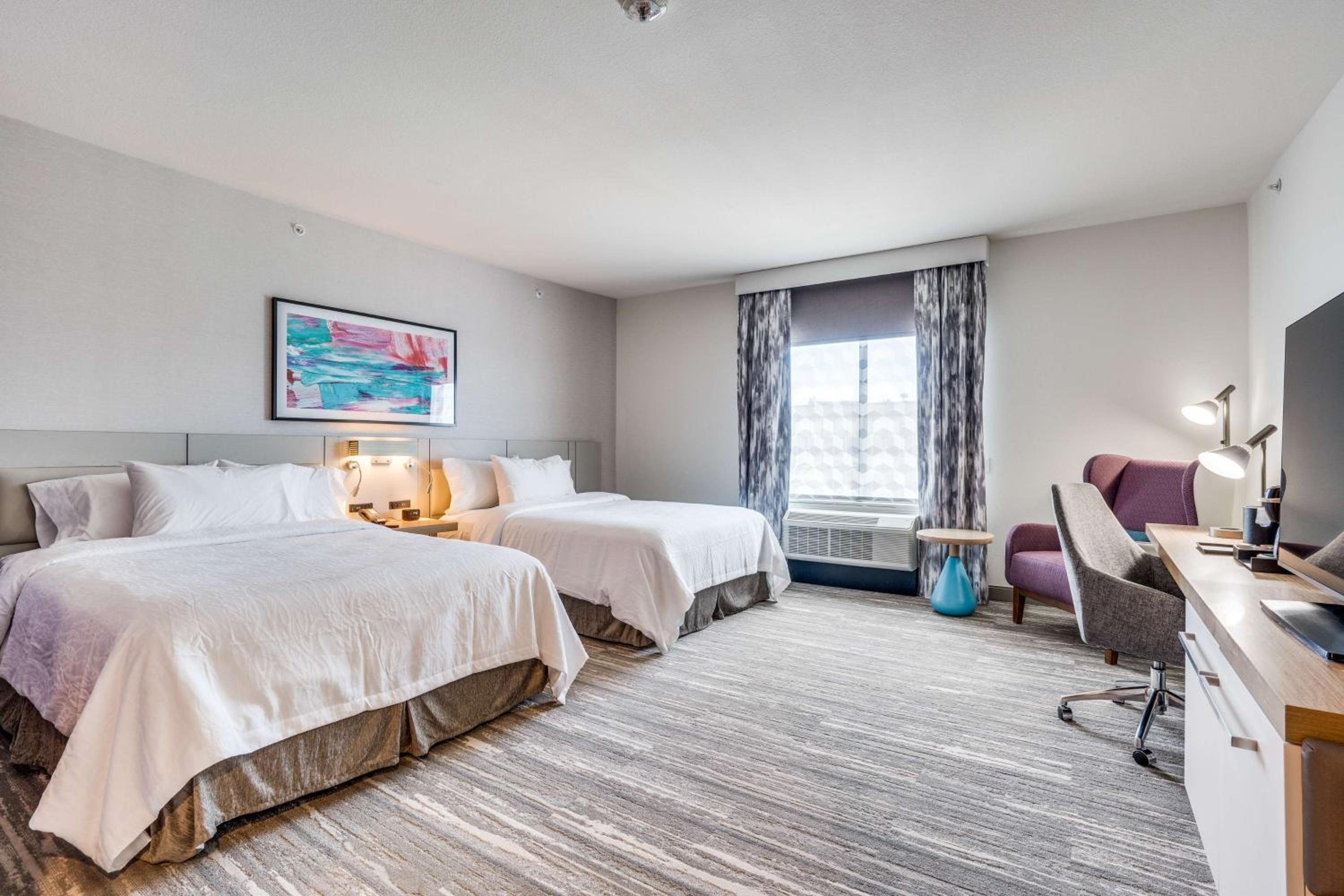 Queen Room with Two Queen Beds - Hearing Access - Photo 3