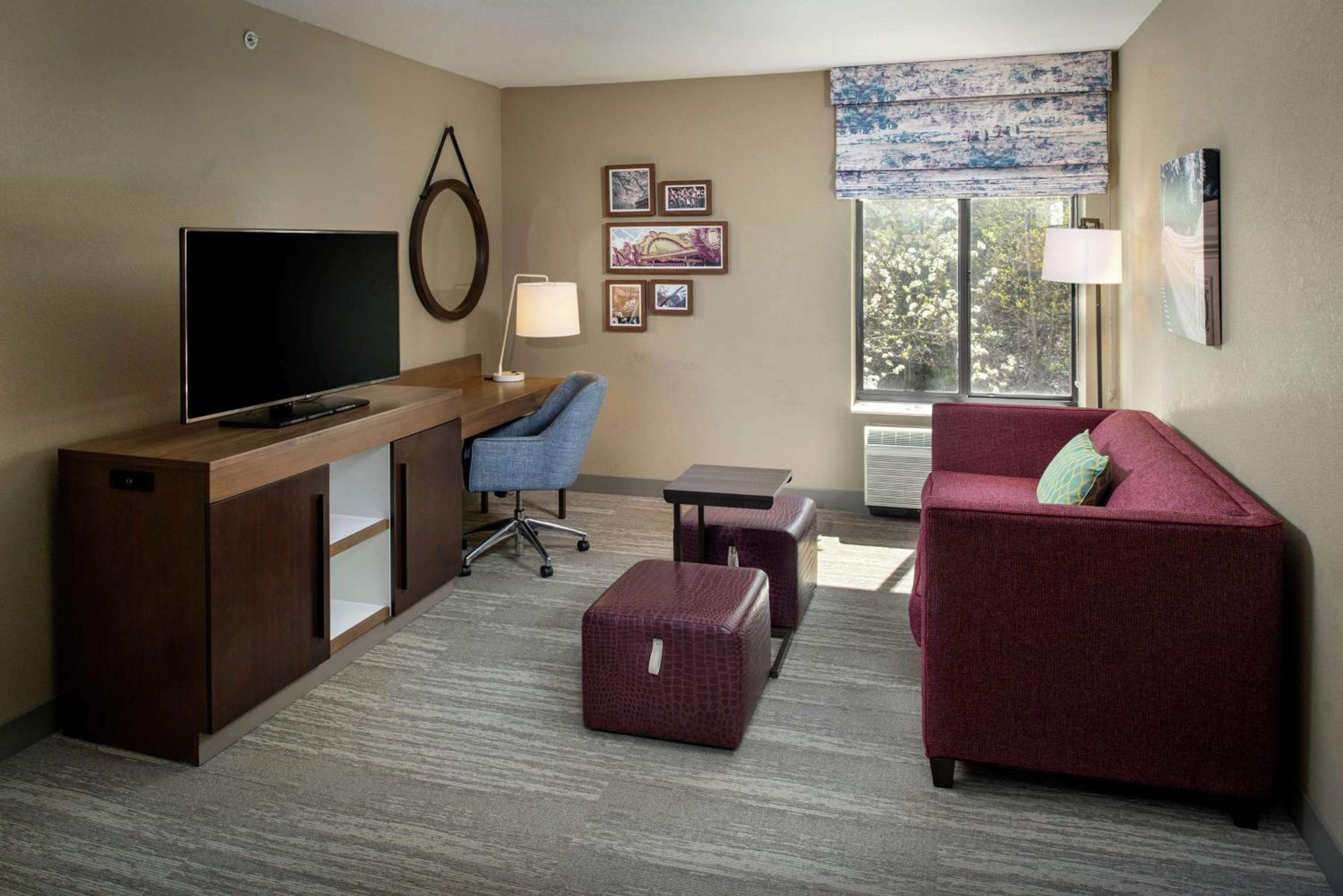 One-Bedroom King Suite - Non-Smoking - Photo 1