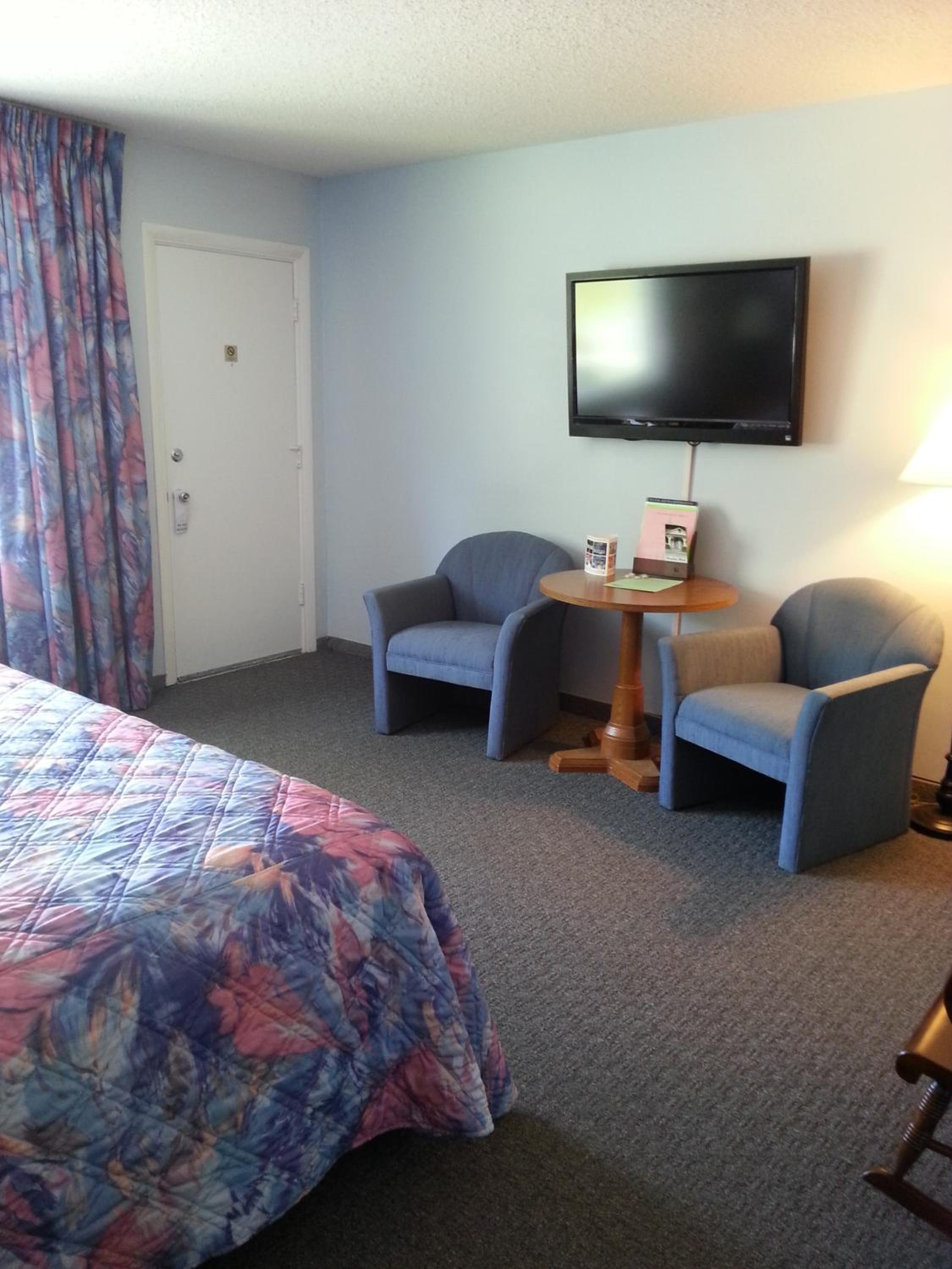 King Room with Mountain View photo 2